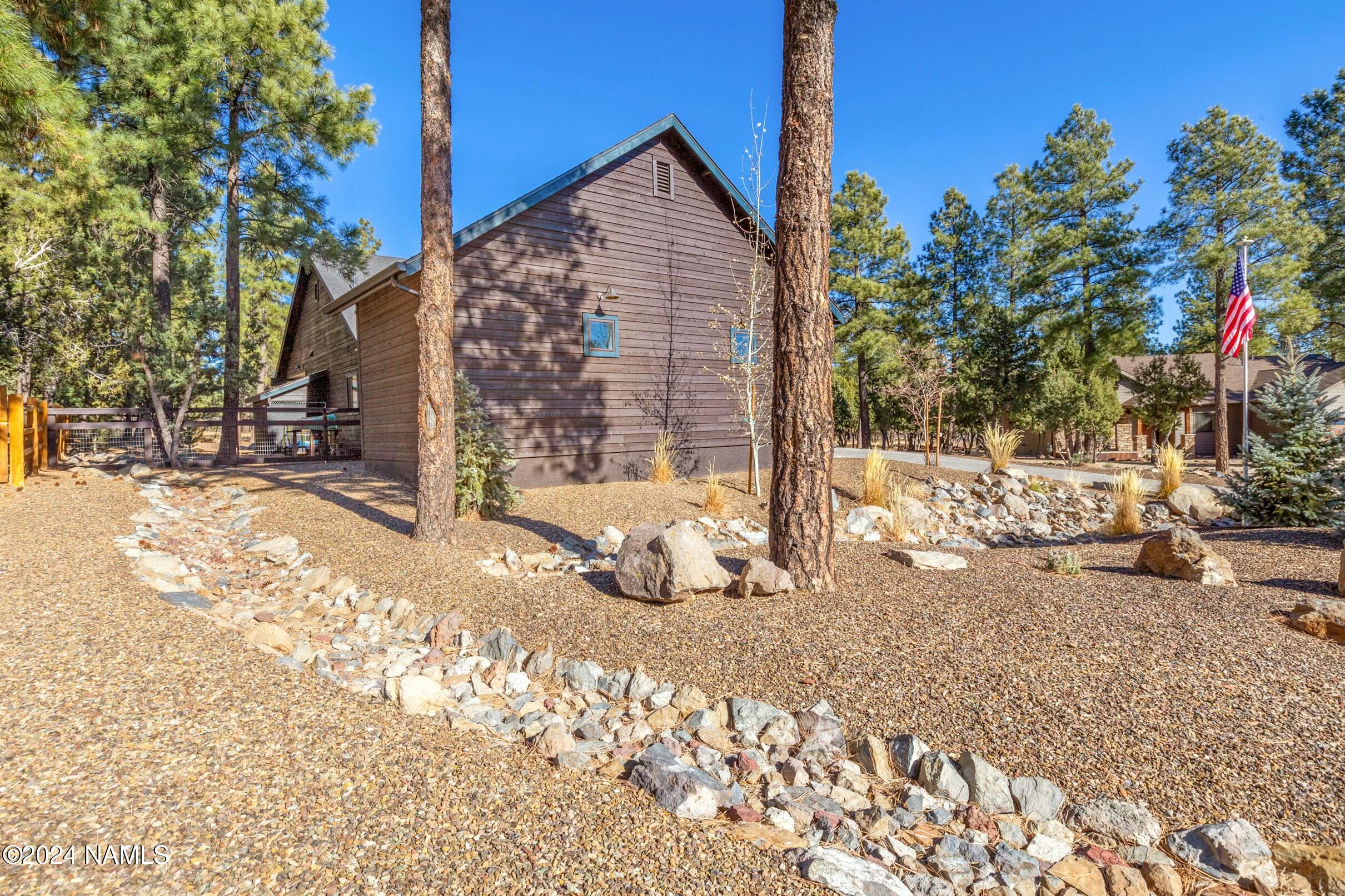 2626 Ridgewood Way