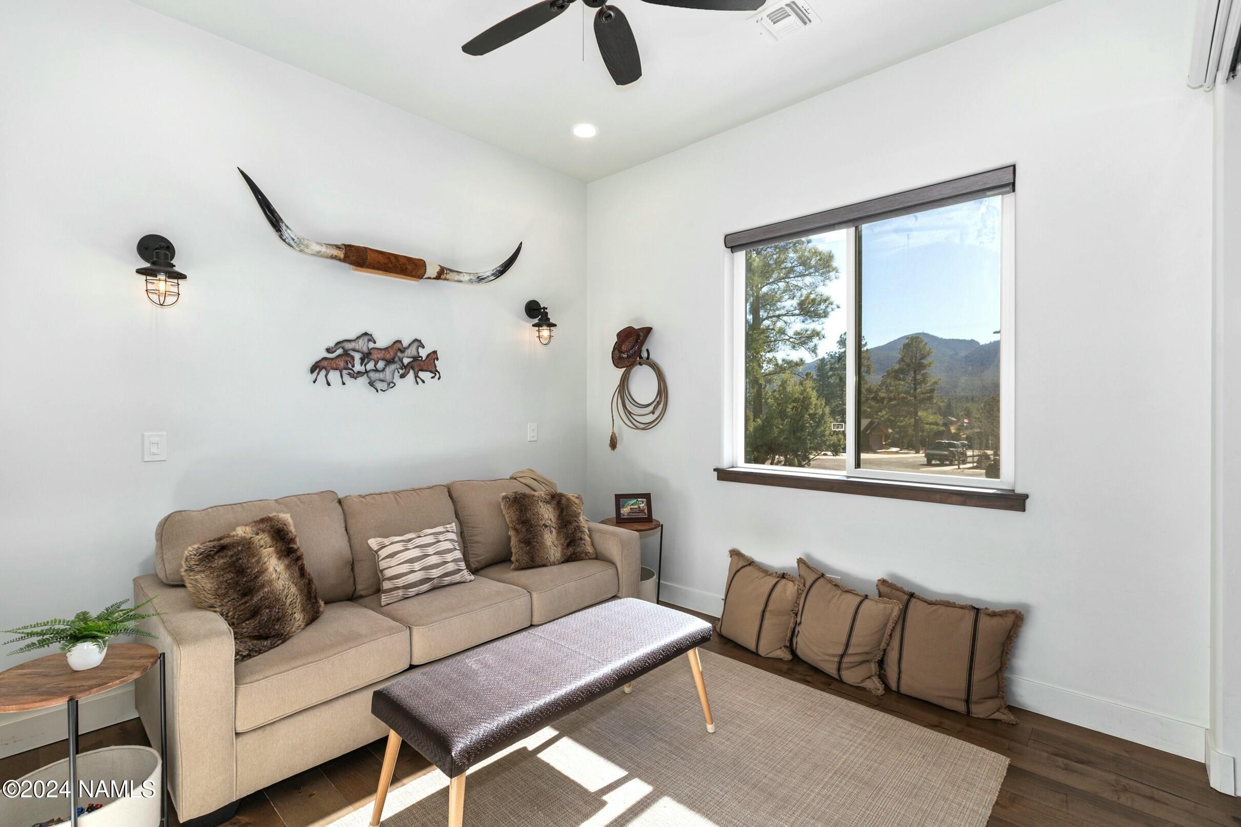 2626 Ridgewood Way