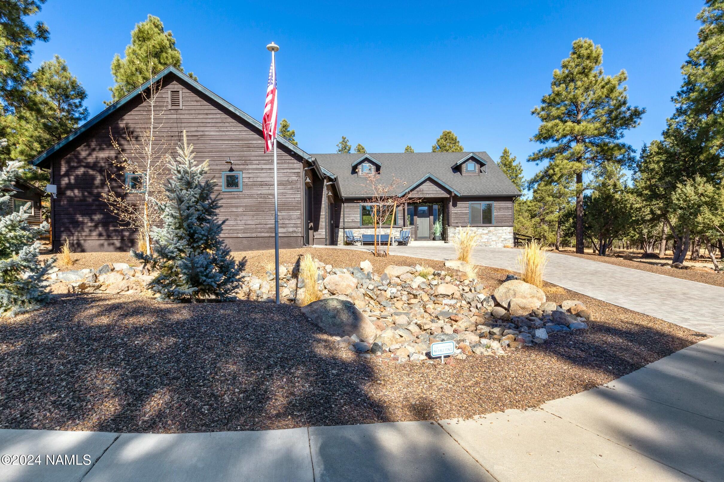 2626 Ridgewood Way