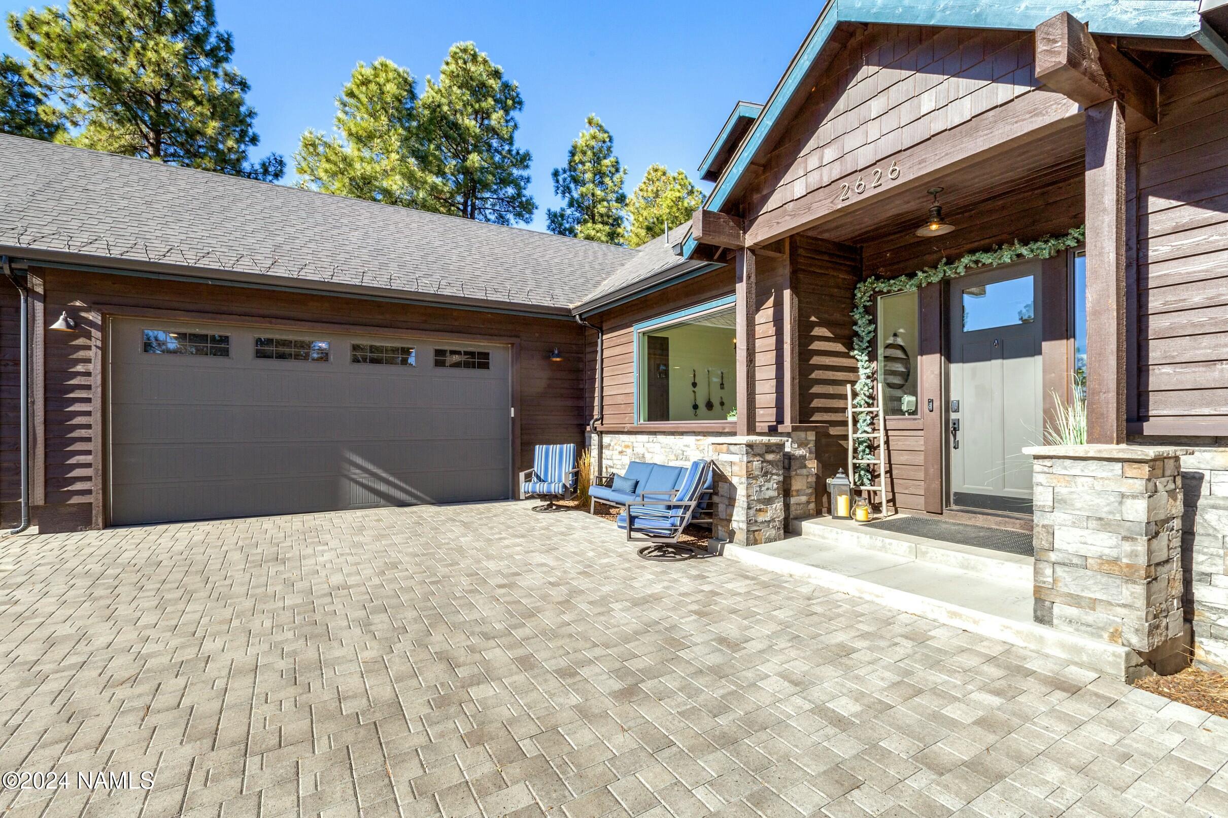 2626 Ridgewood Way