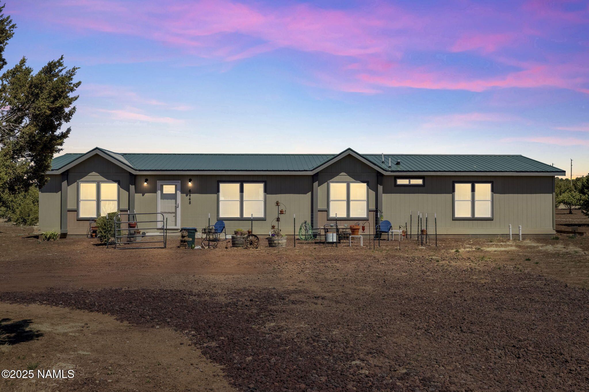 6448 N Cliff Rose