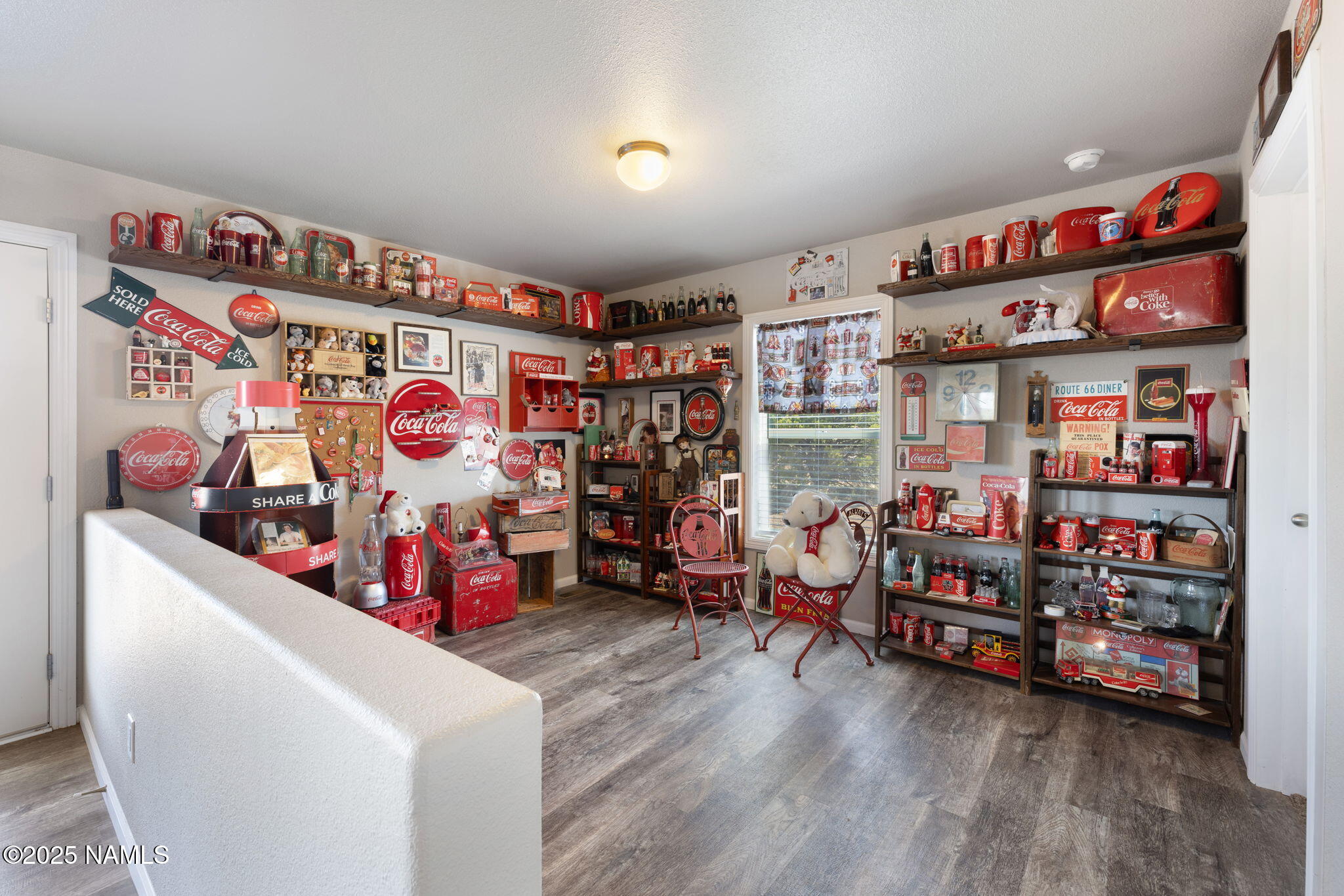6448 N Cliff Rose