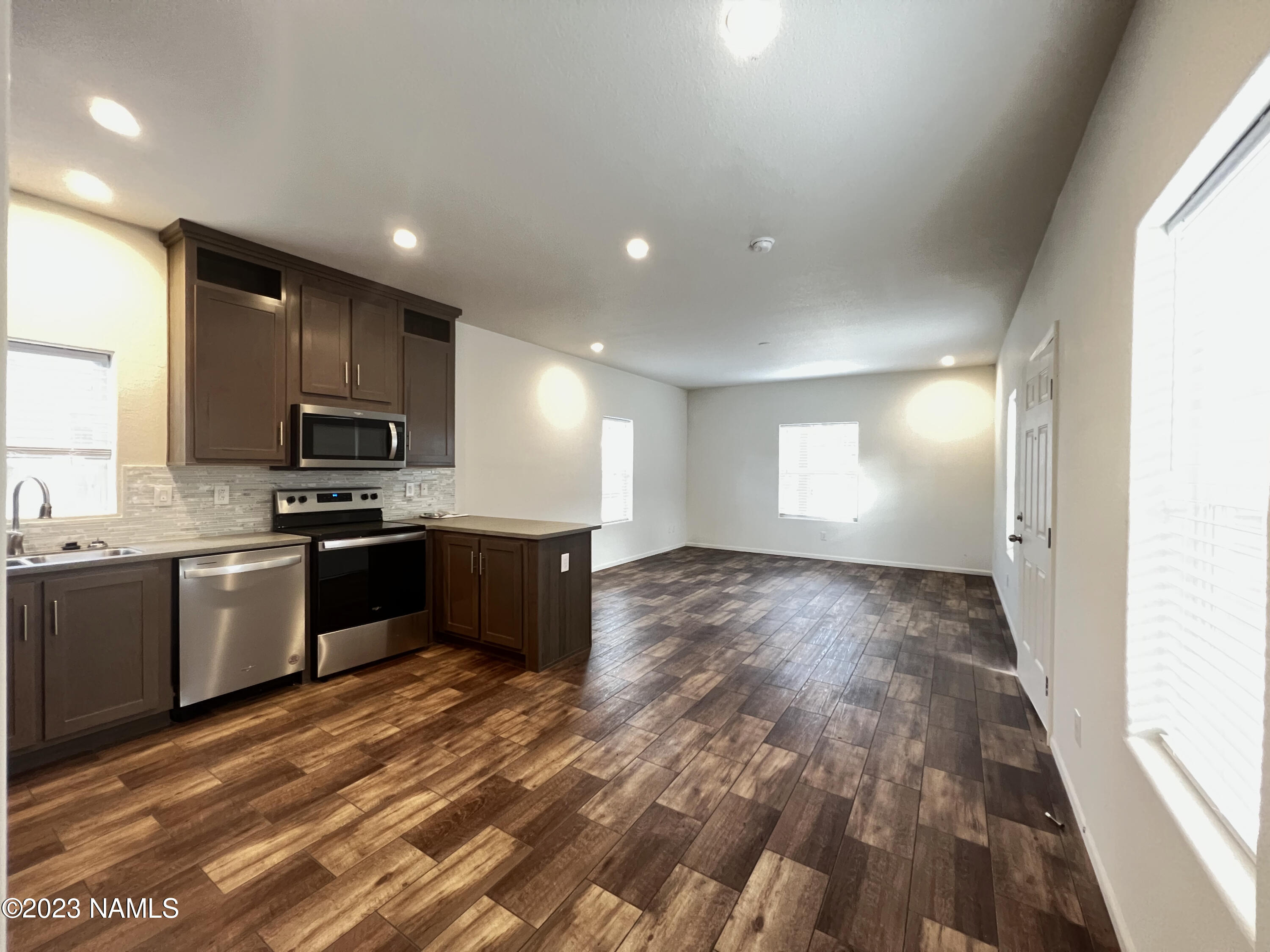 1411 N Fourth Street, 10