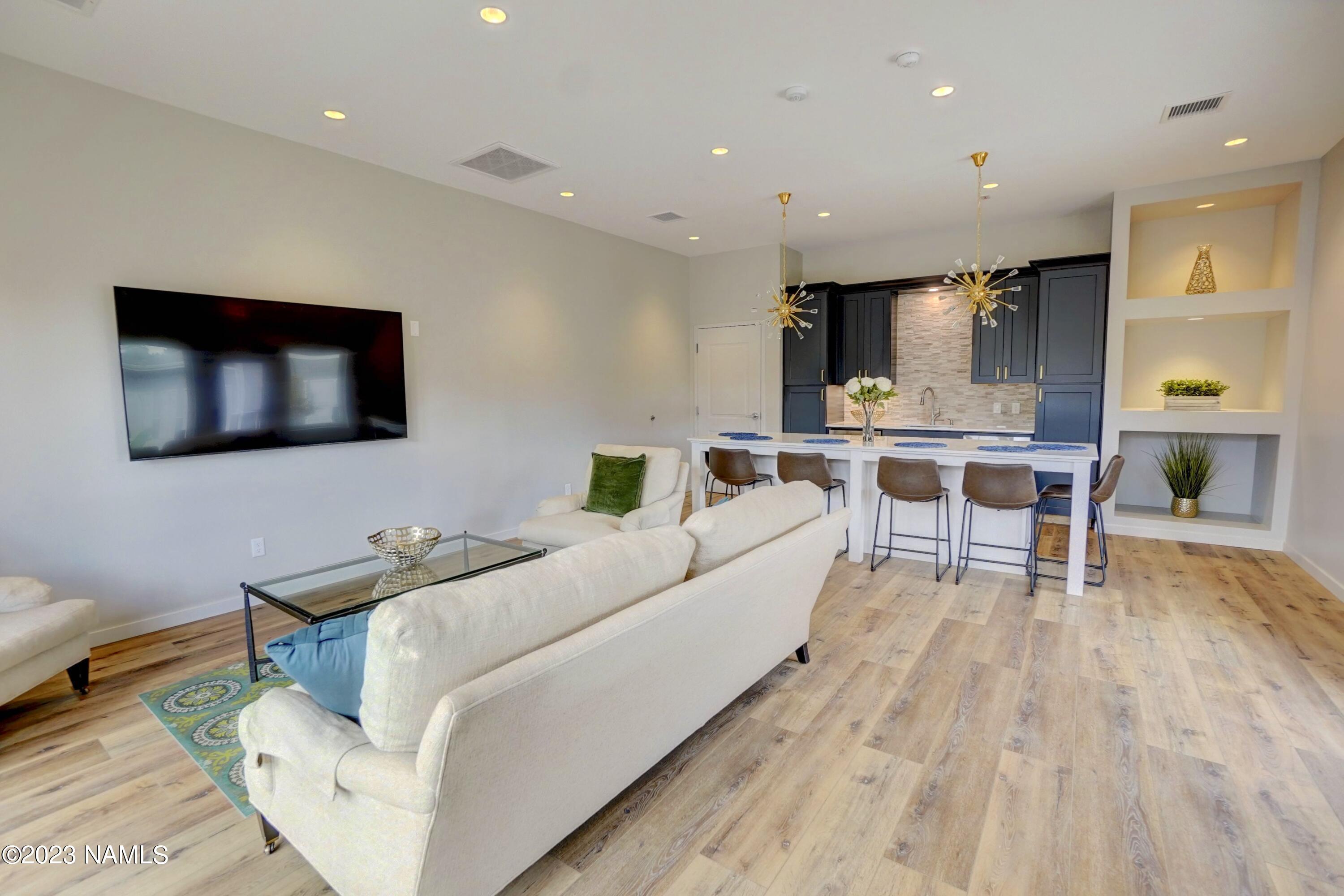 1411 N Fourth Street, 10