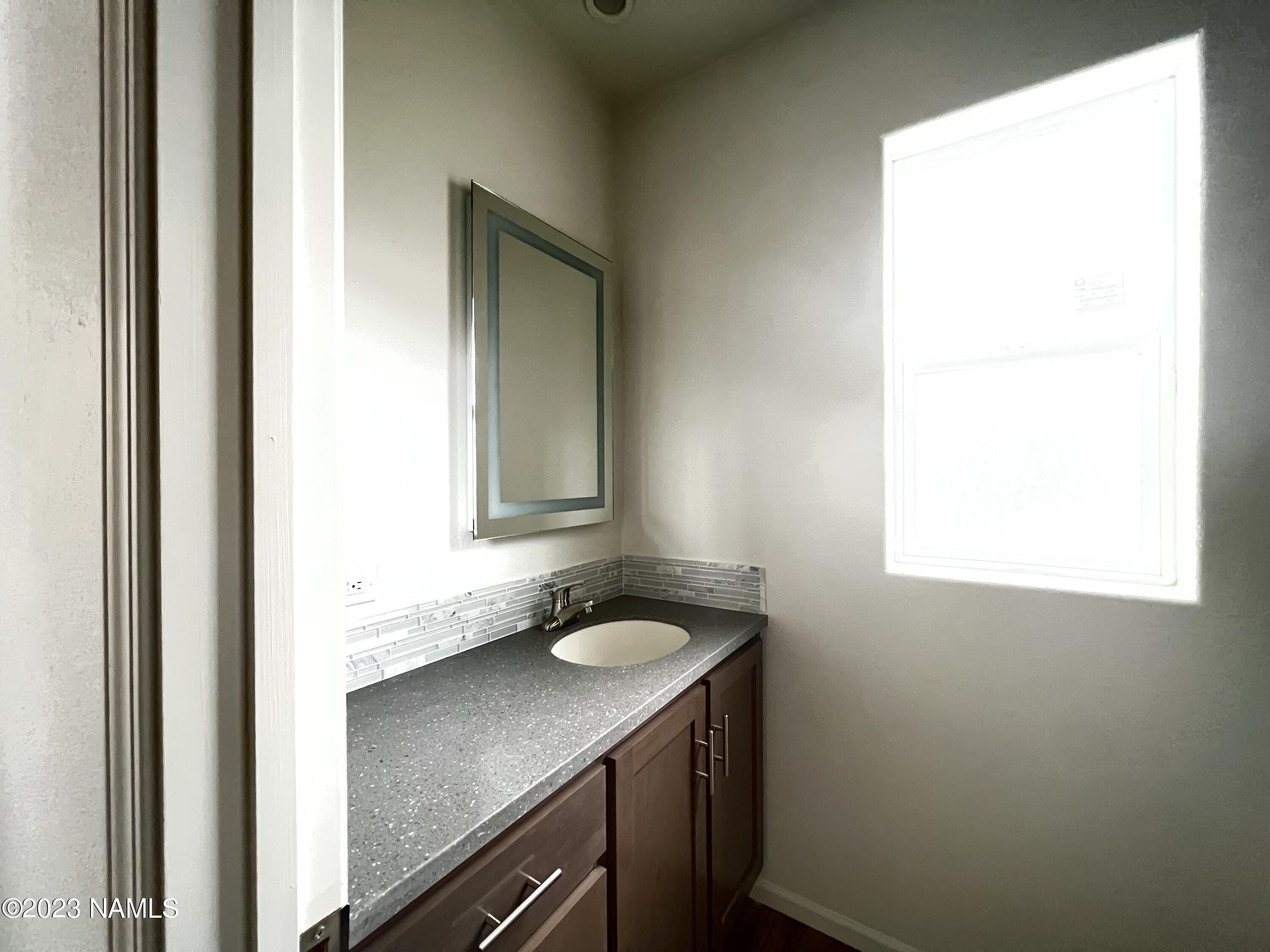 1411 N Fourth Street, 10