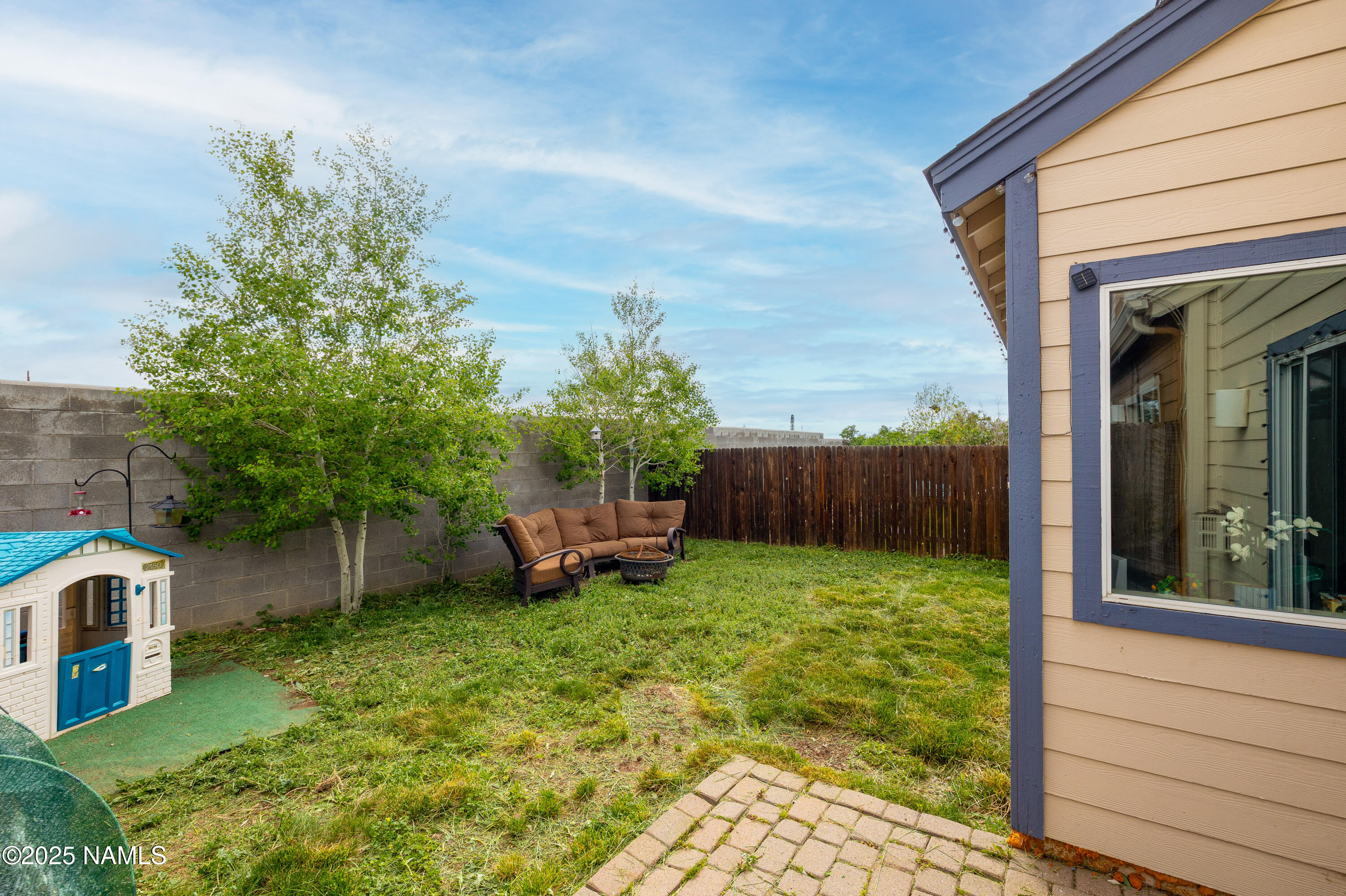 9092 W Slate Mountain Trail