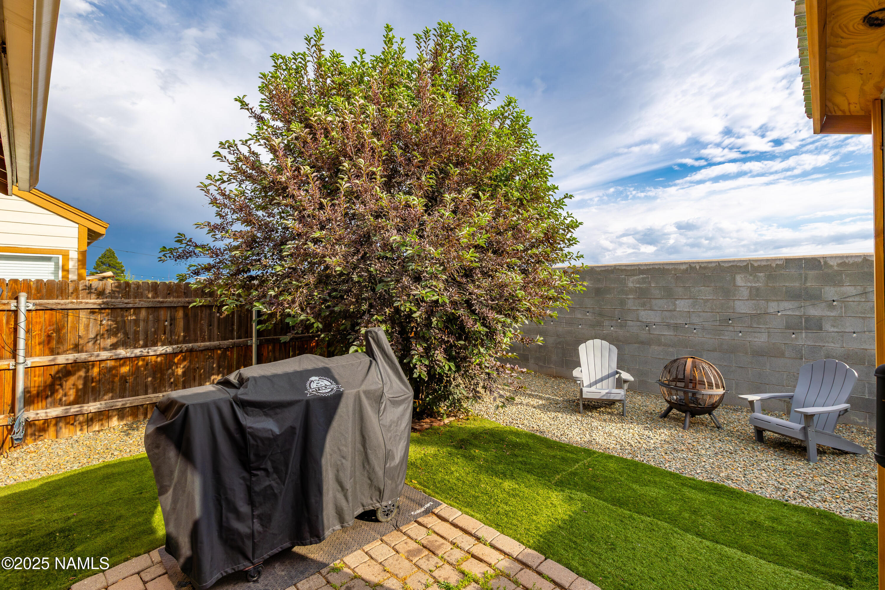 9088 W Slate Mountain Trail