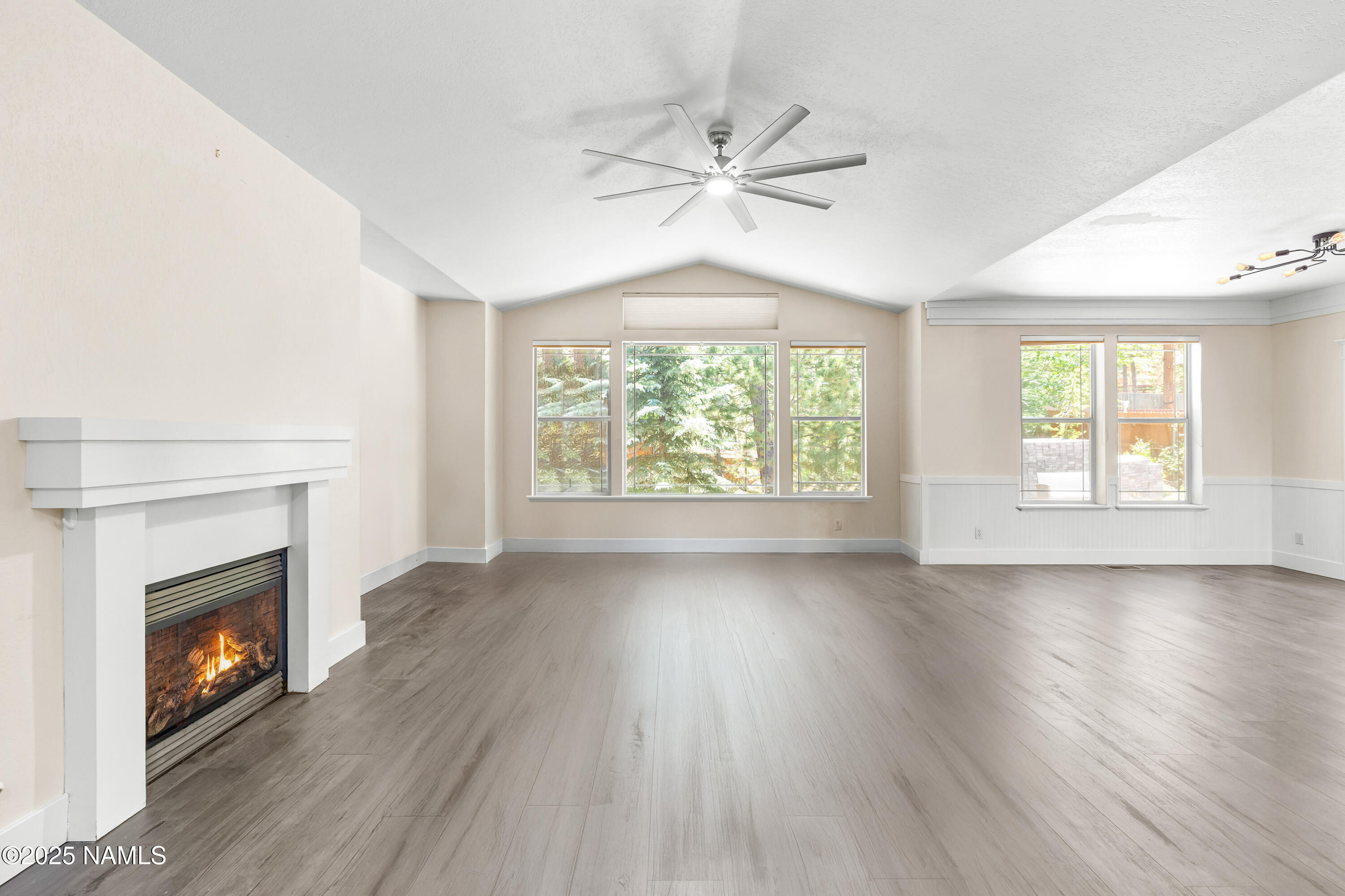 4586 S Bedrock Trail