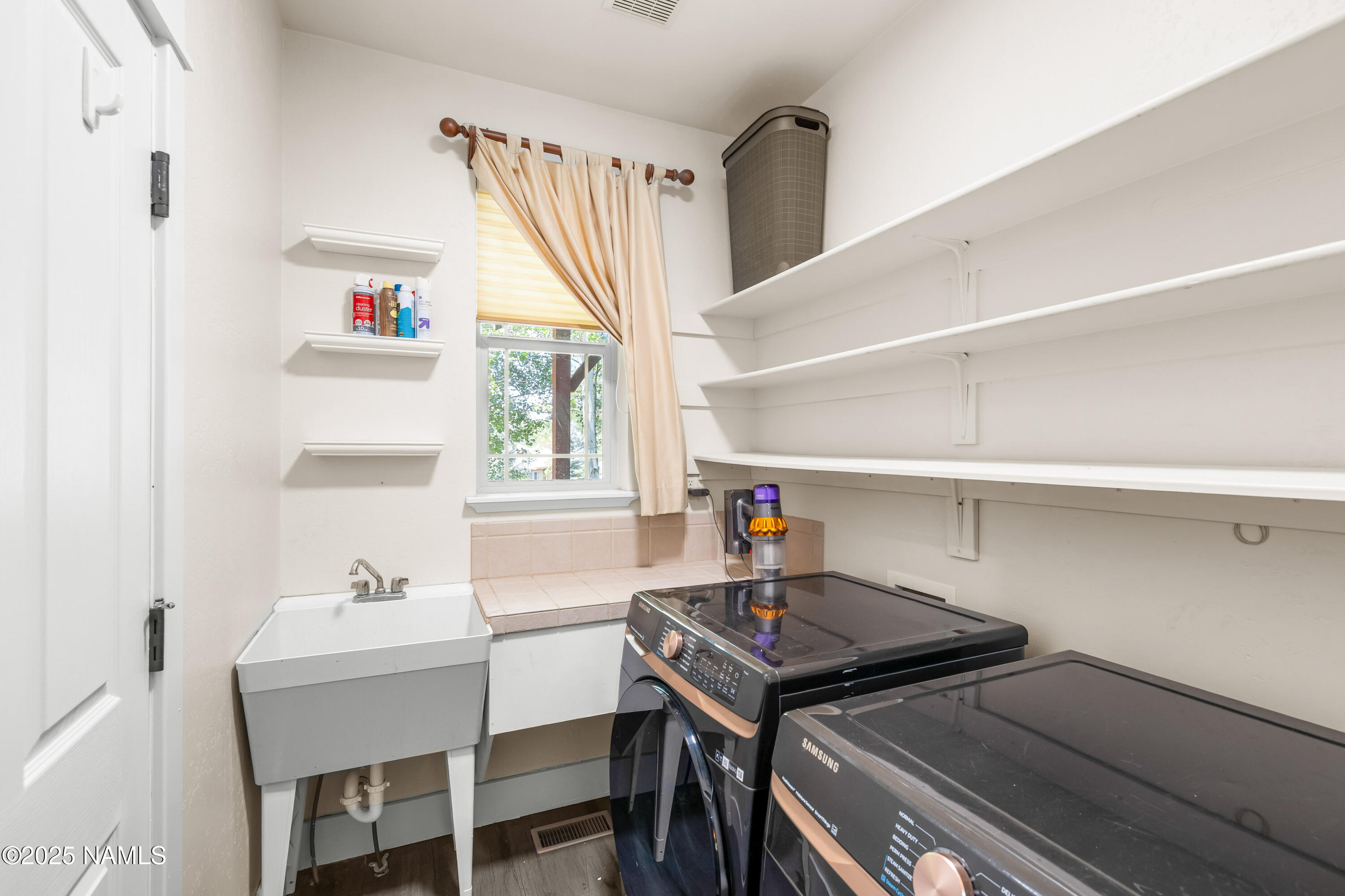 4586 S Bedrock Trail