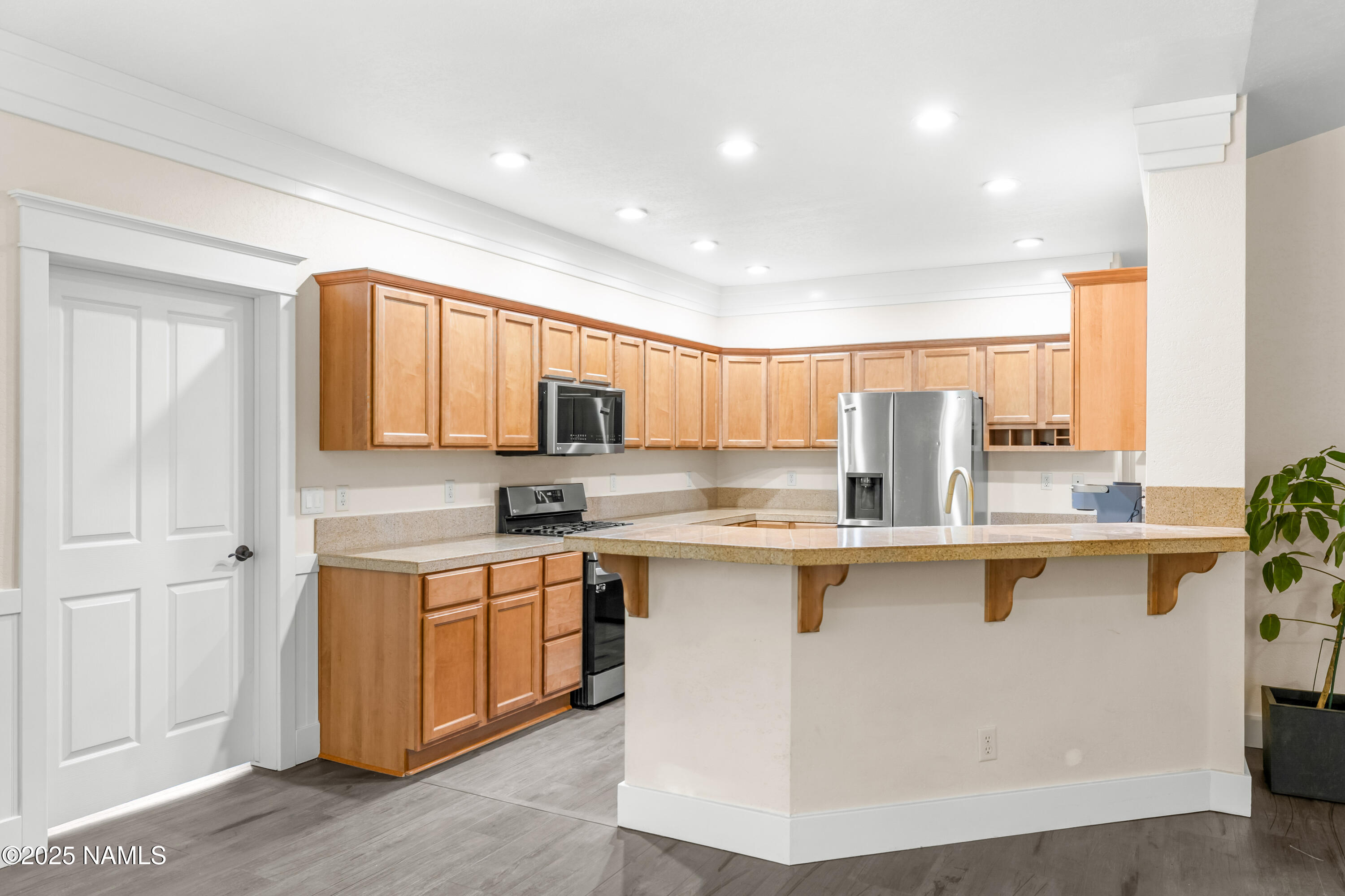 4586 S Bedrock Trail