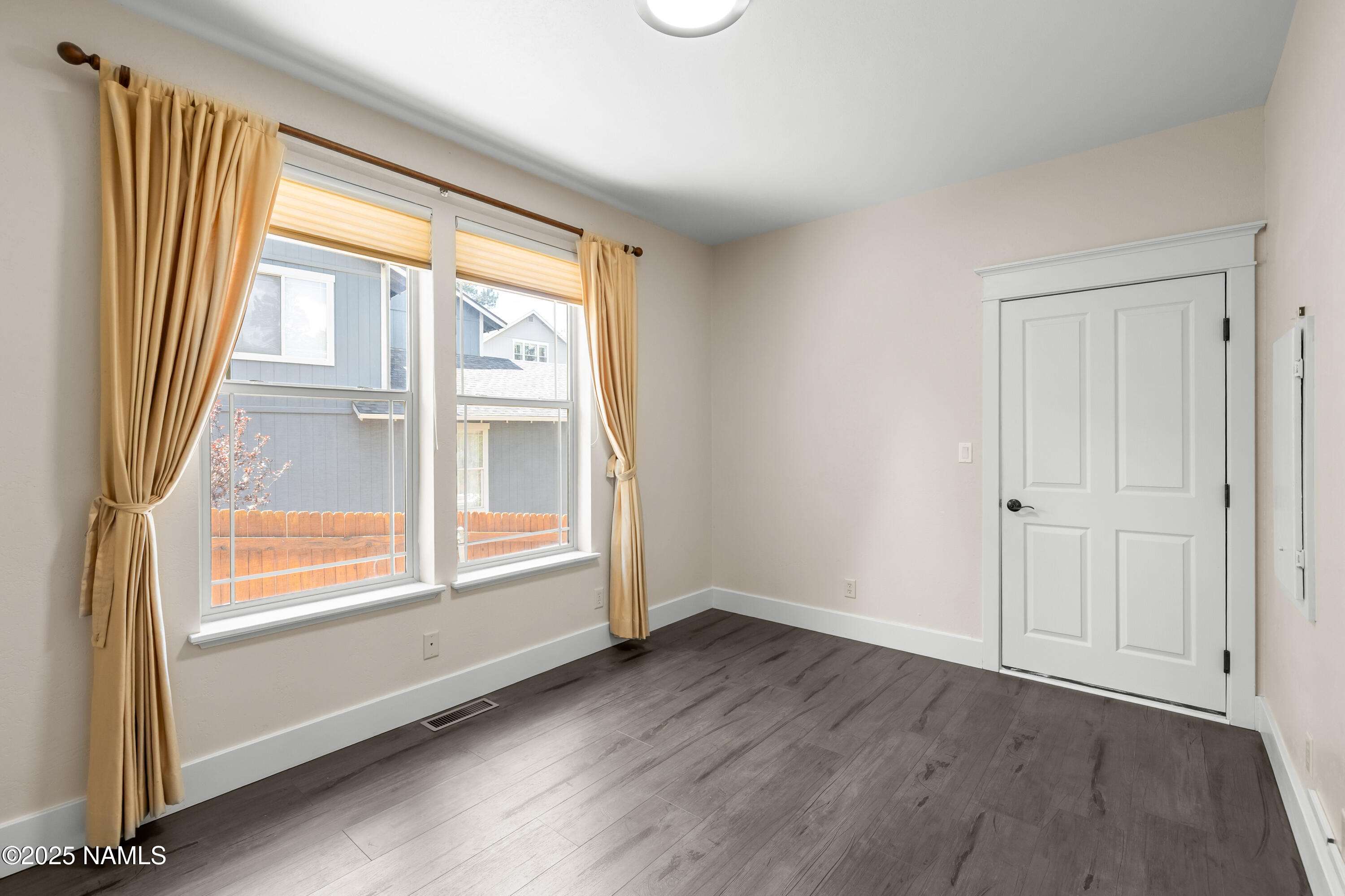4586 S Bedrock Trail