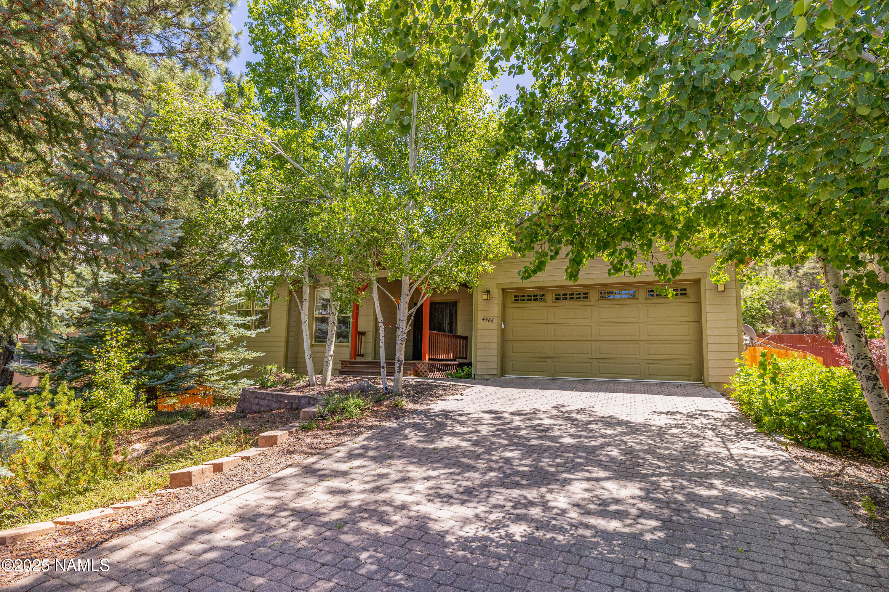 4586 S Bedrock Trail