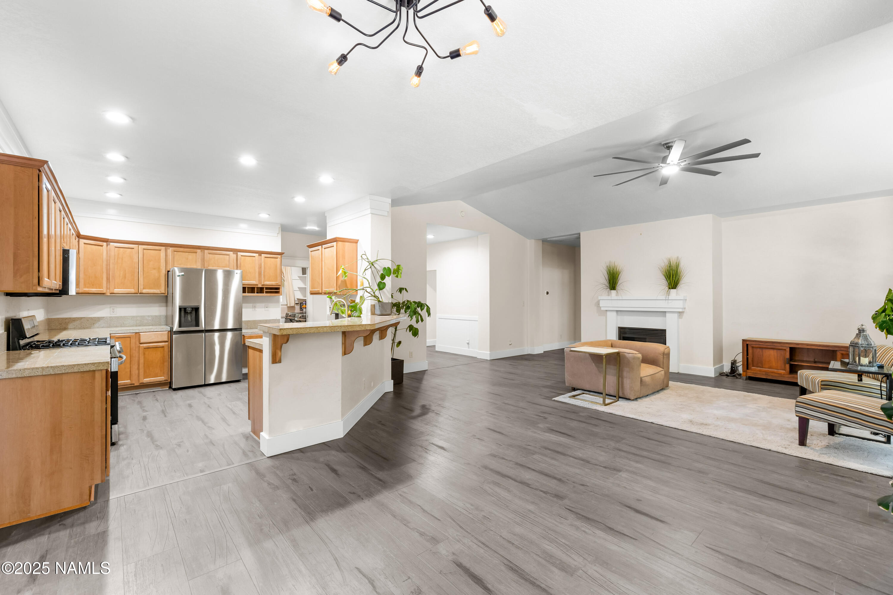 4586 S Bedrock Trail