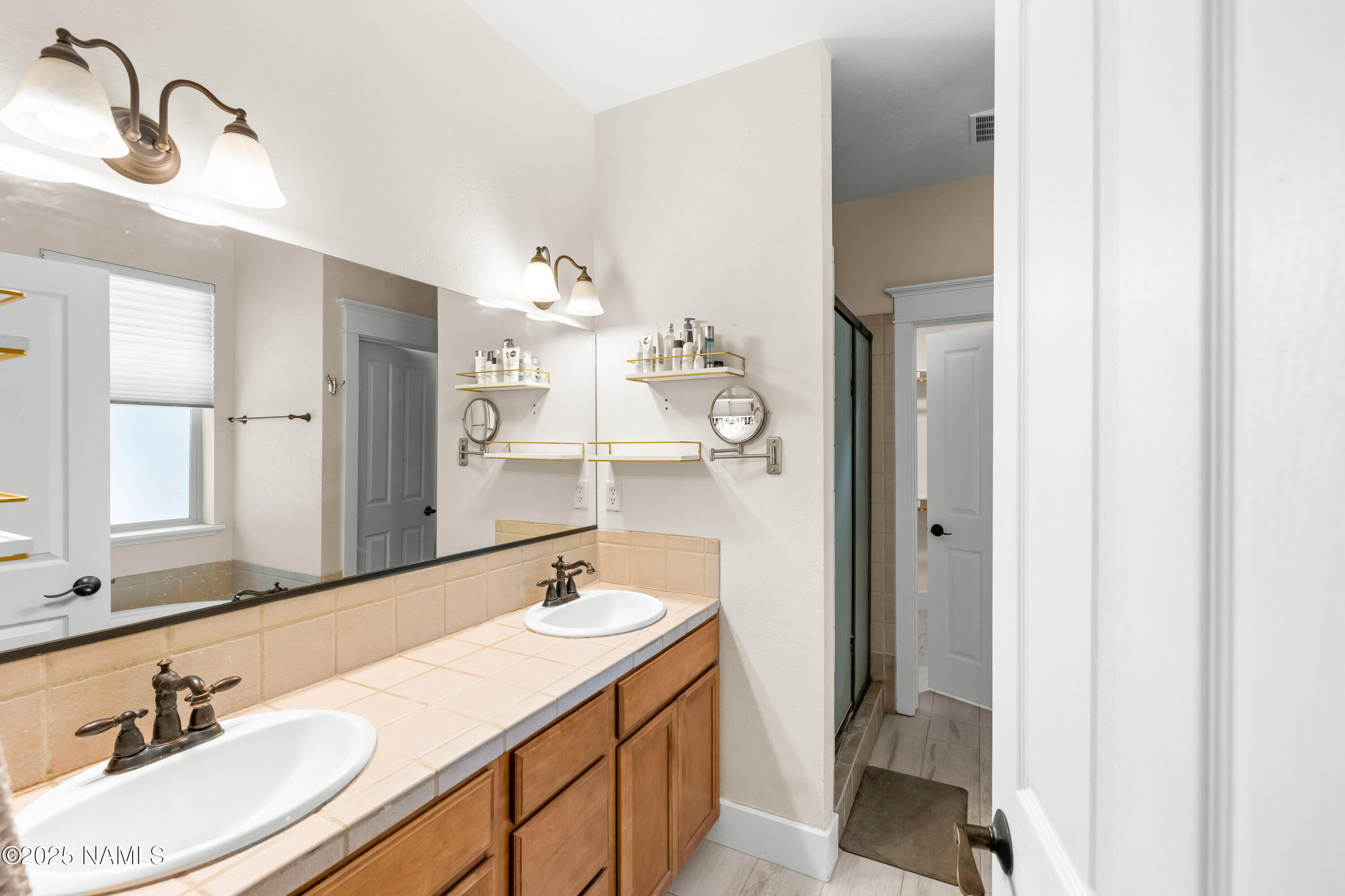 4586 S Bedrock Trail