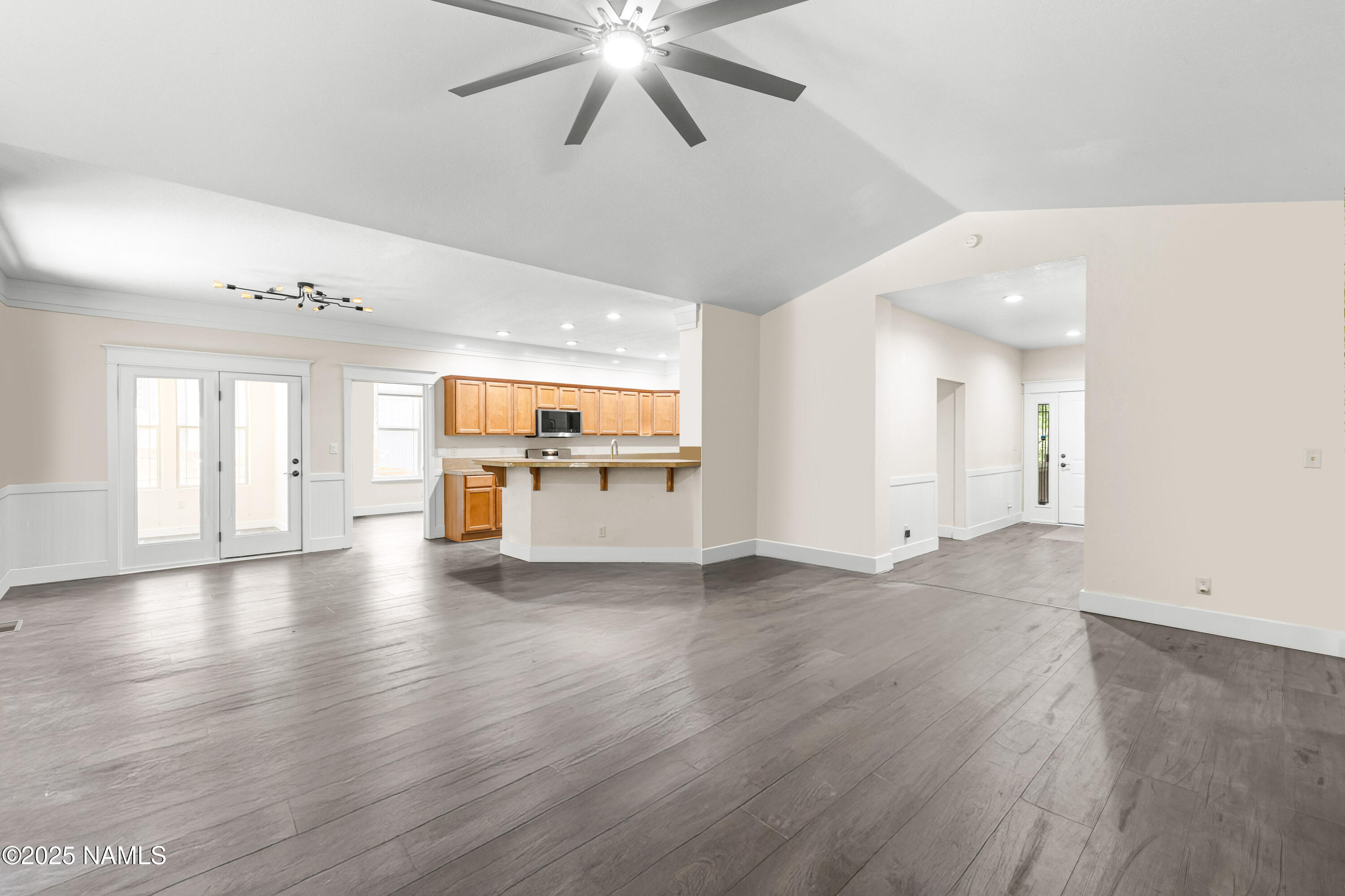 4586 S Bedrock Trail