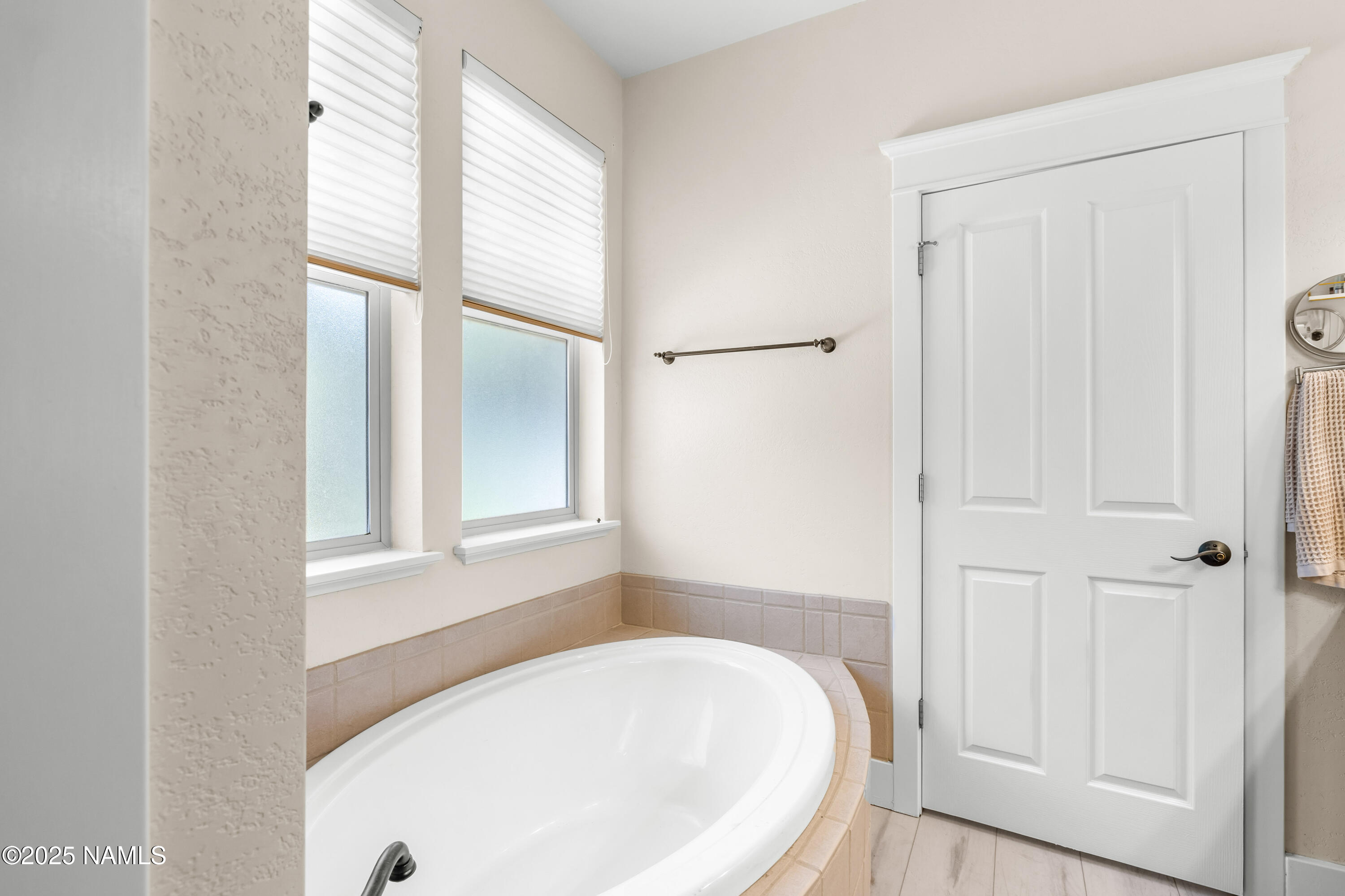4586 S Bedrock Trail