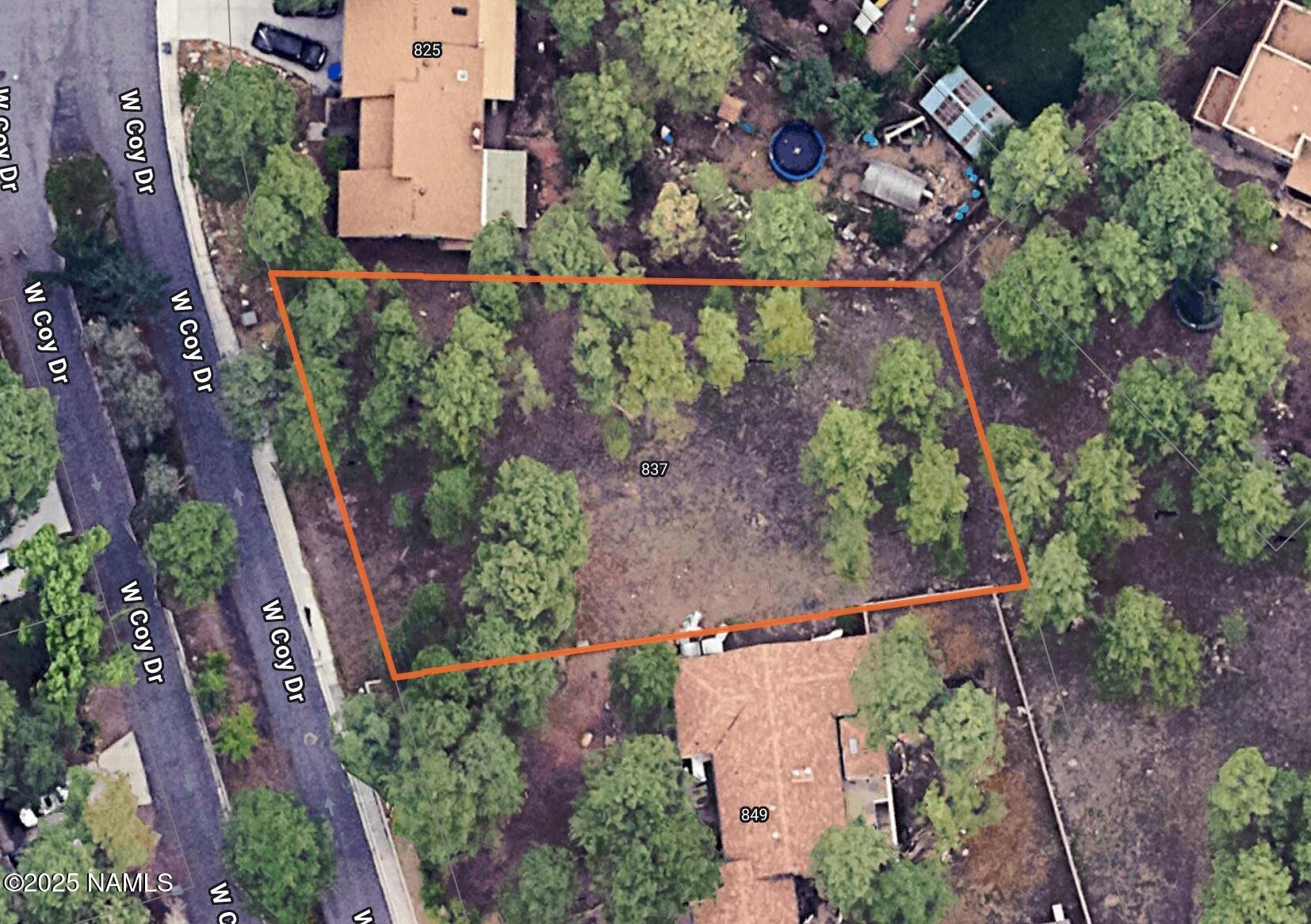 837 W Coy Drive
