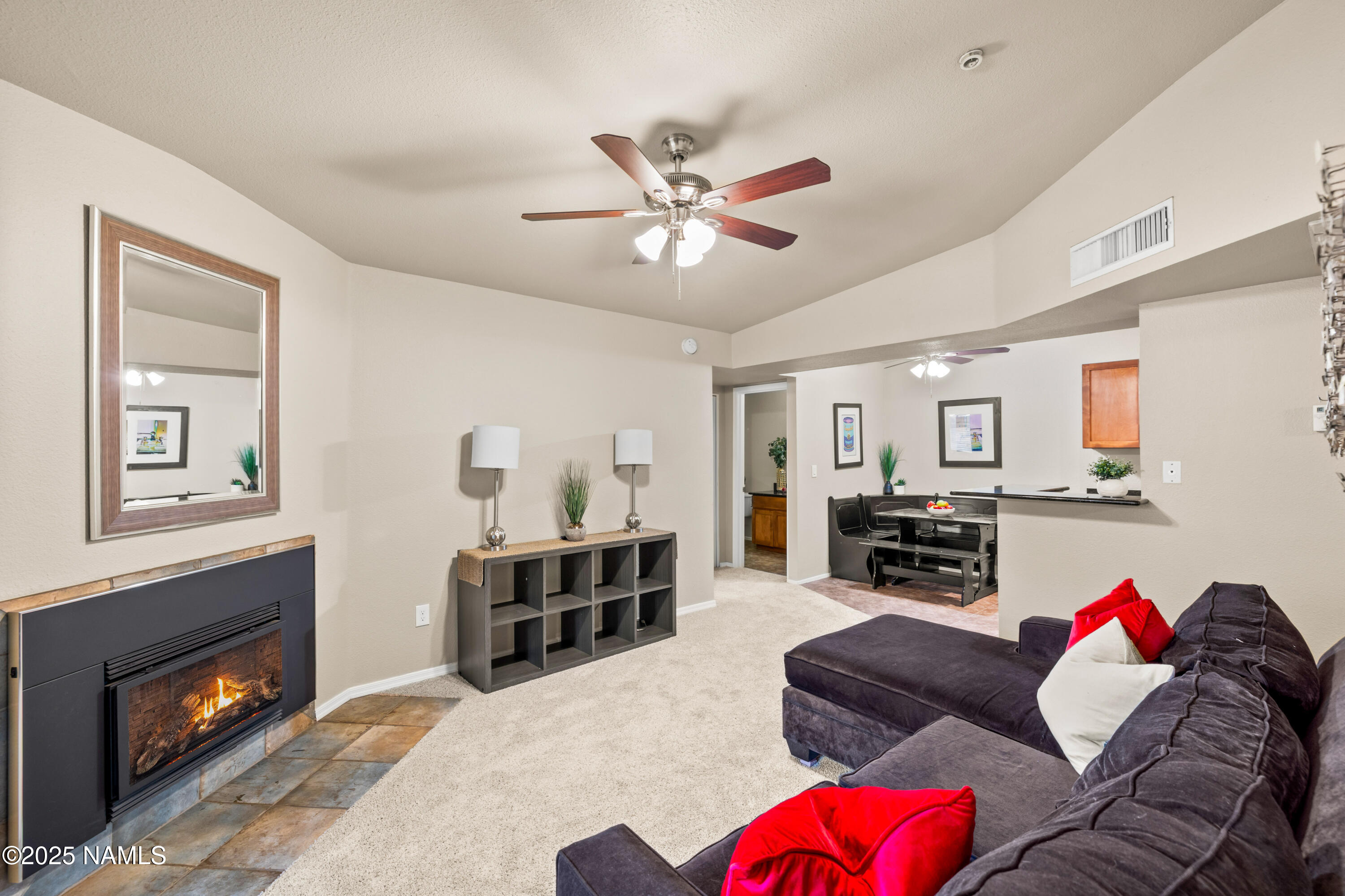 1385 W University Ave Avenue, 11-288