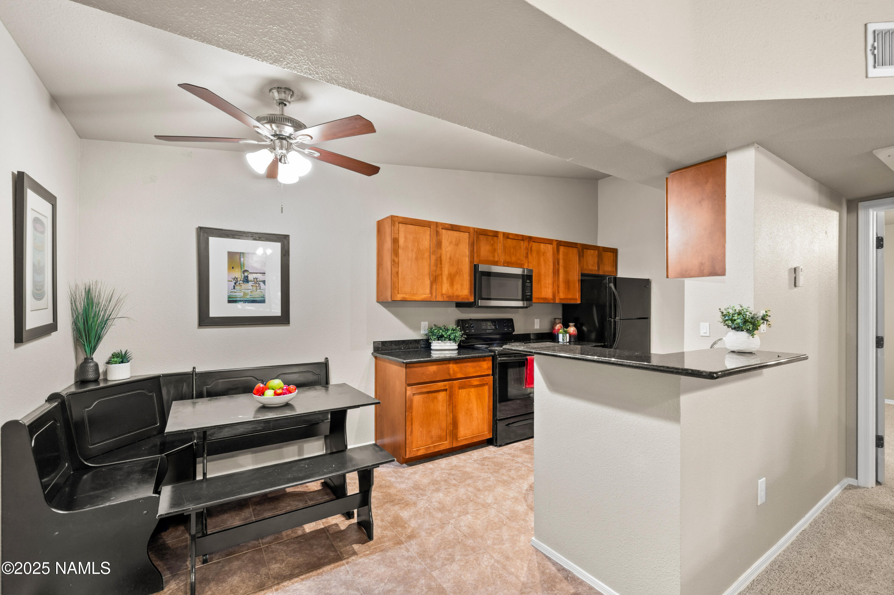 1385 W University Ave Avenue, 11-288