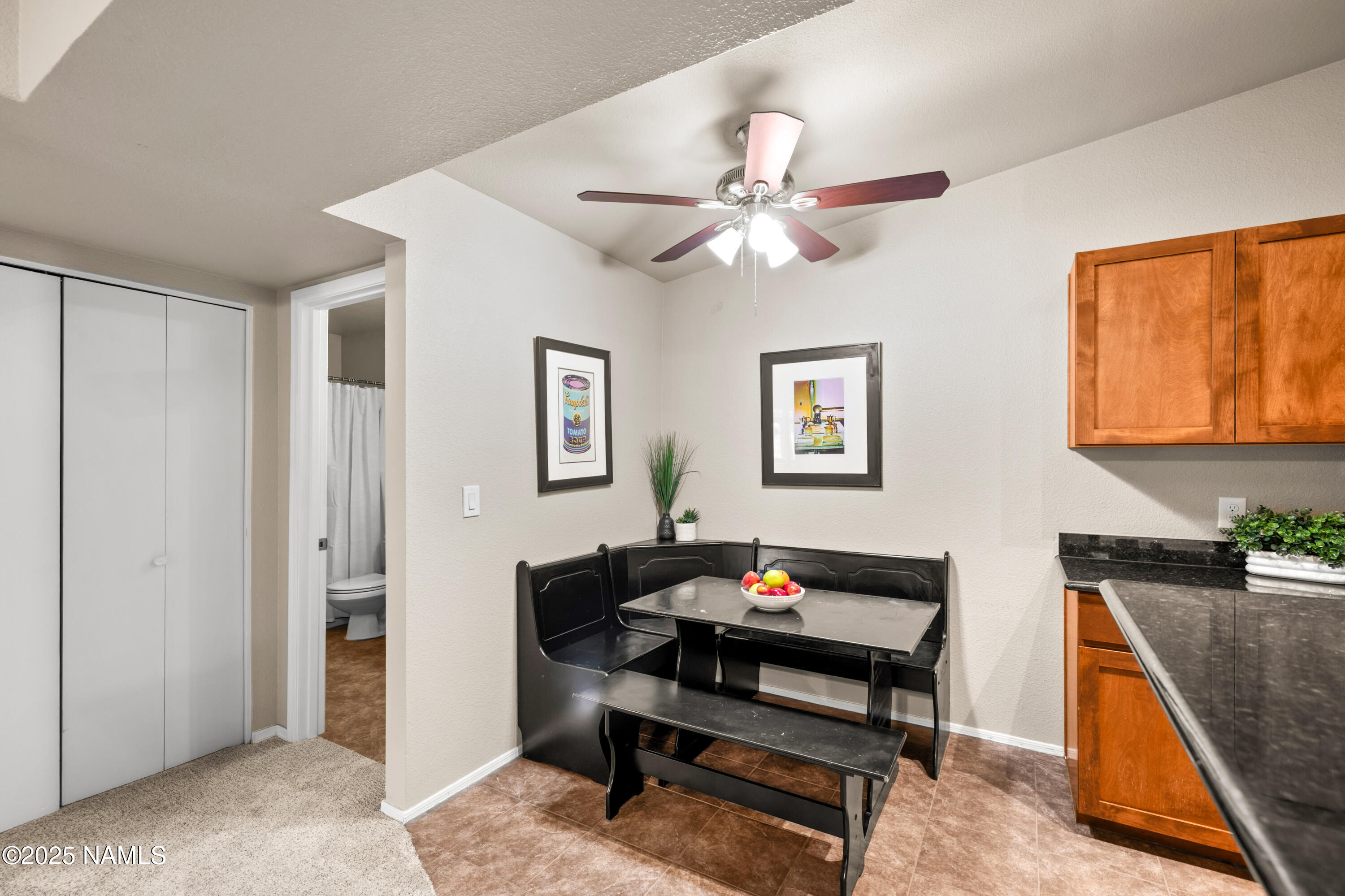 1385 W University Ave Avenue, 11-288