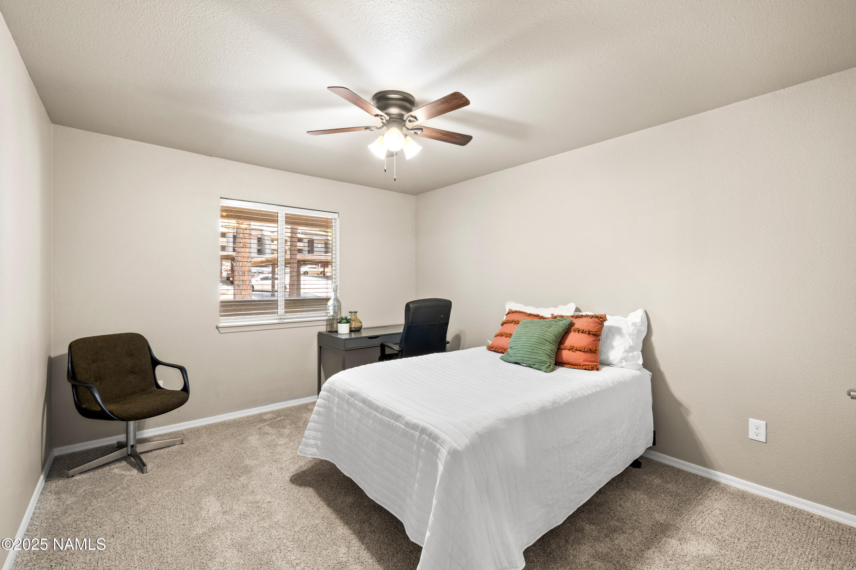 1385 W University Ave Avenue, 11-288