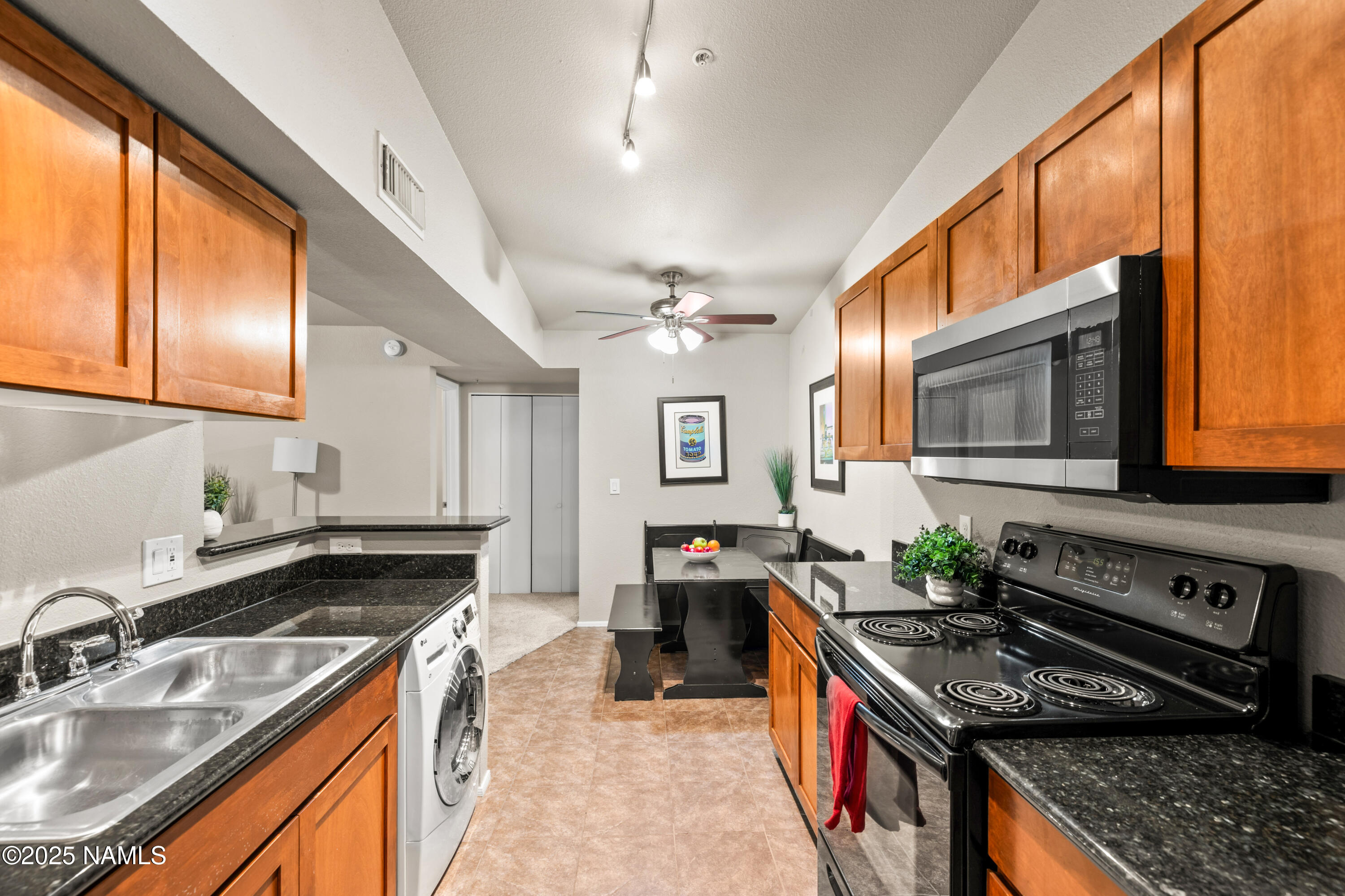 1385 W University Ave Avenue, 11-288