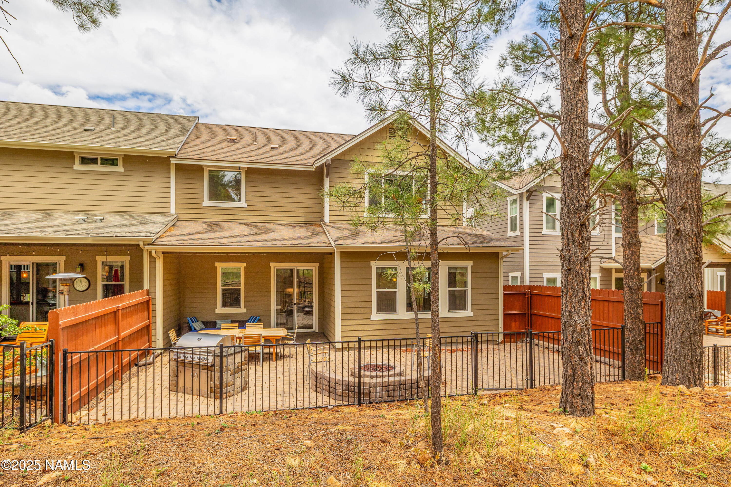 3285 S Hannah Lane