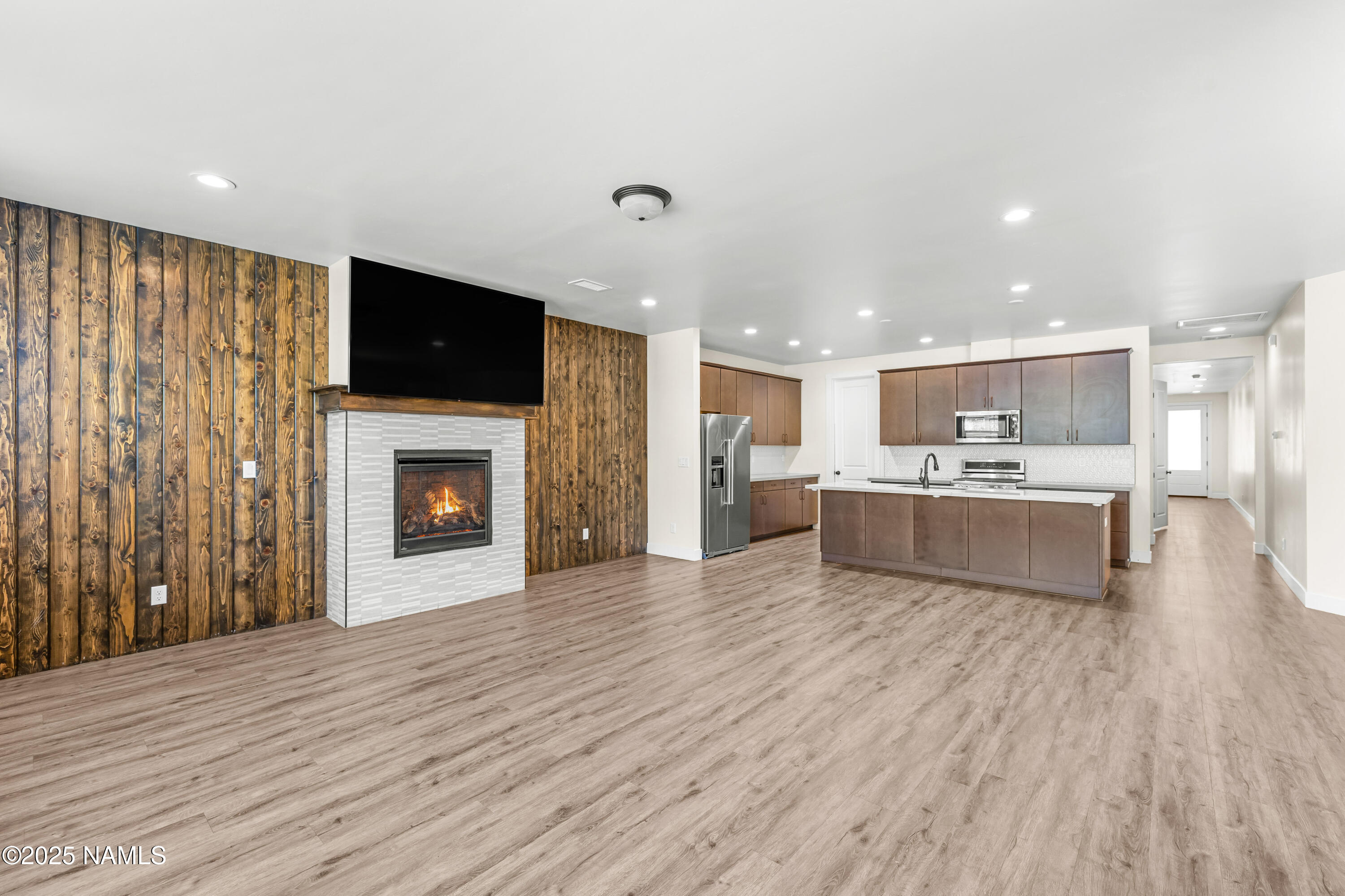 2334 S Polaris Way