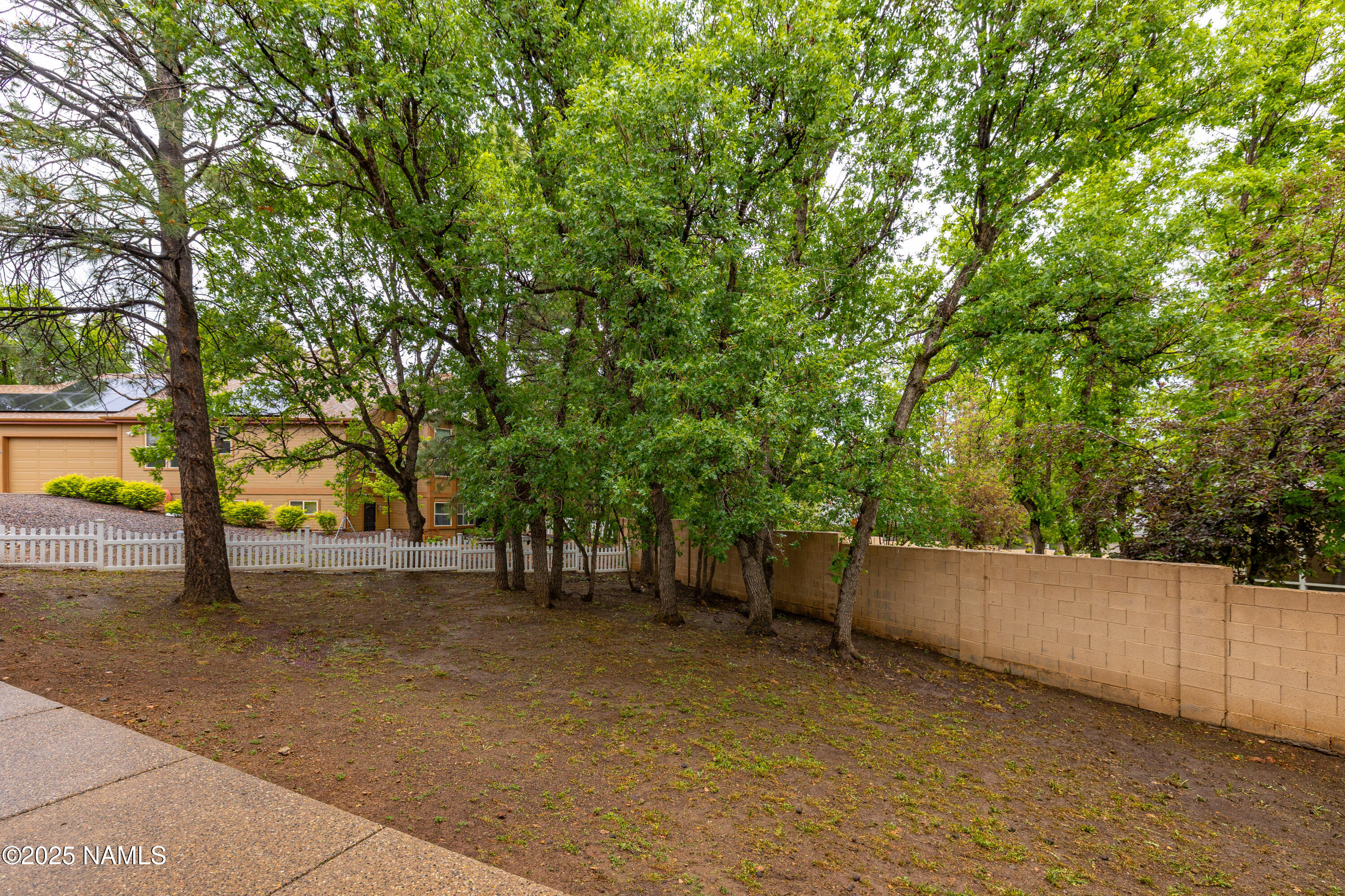 706 N Hulet Lane