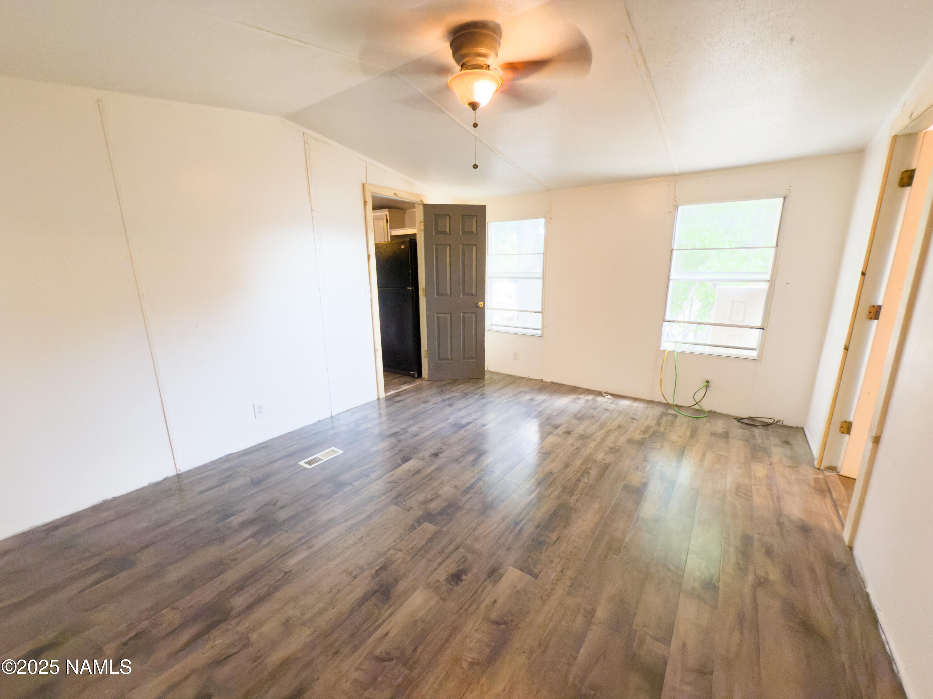 1450 W Kaibab Lane 11