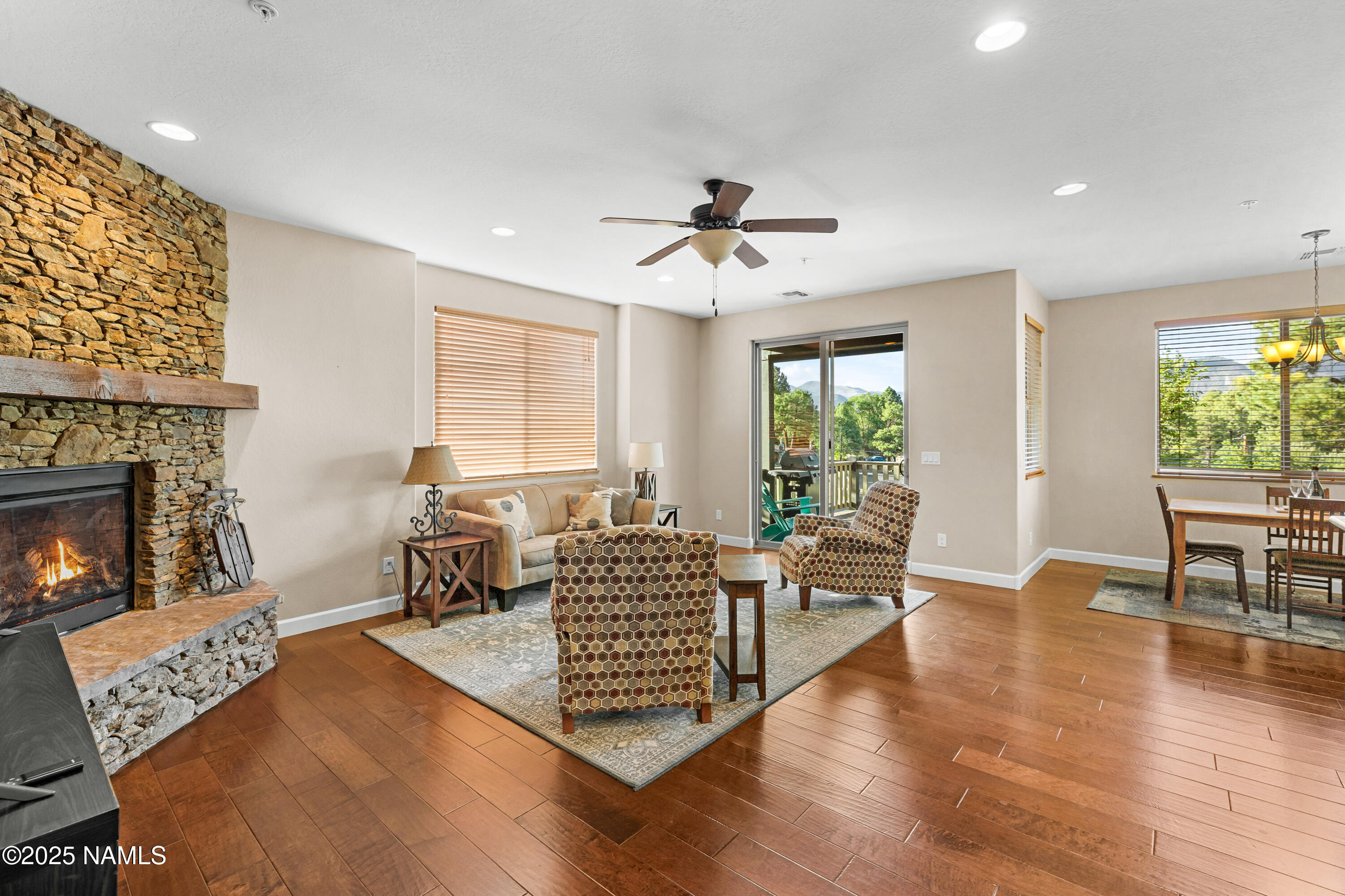 1174 E Dogwood Lane