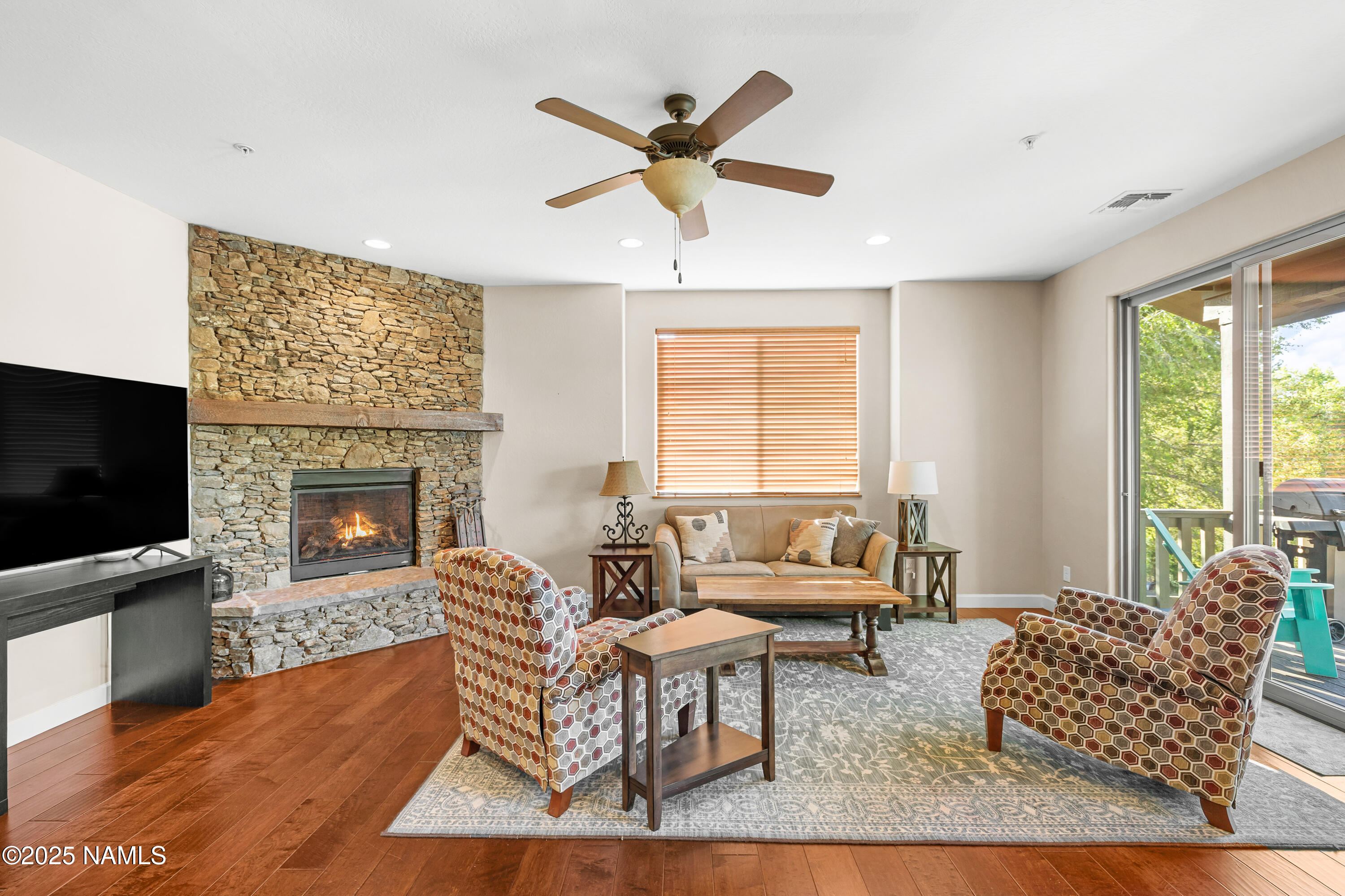 1174 E Dogwood Lane