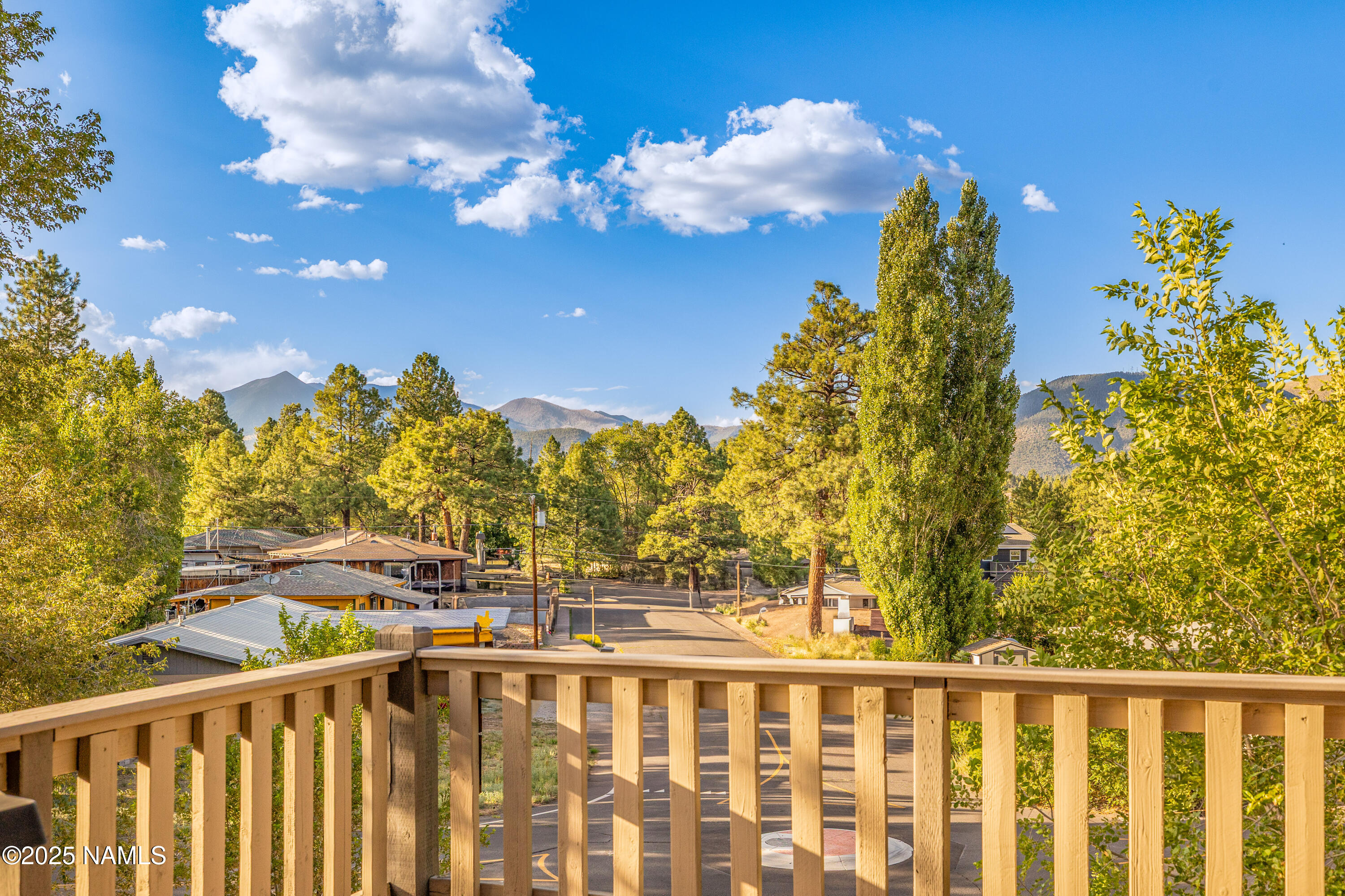 1174 E Dogwood Lane