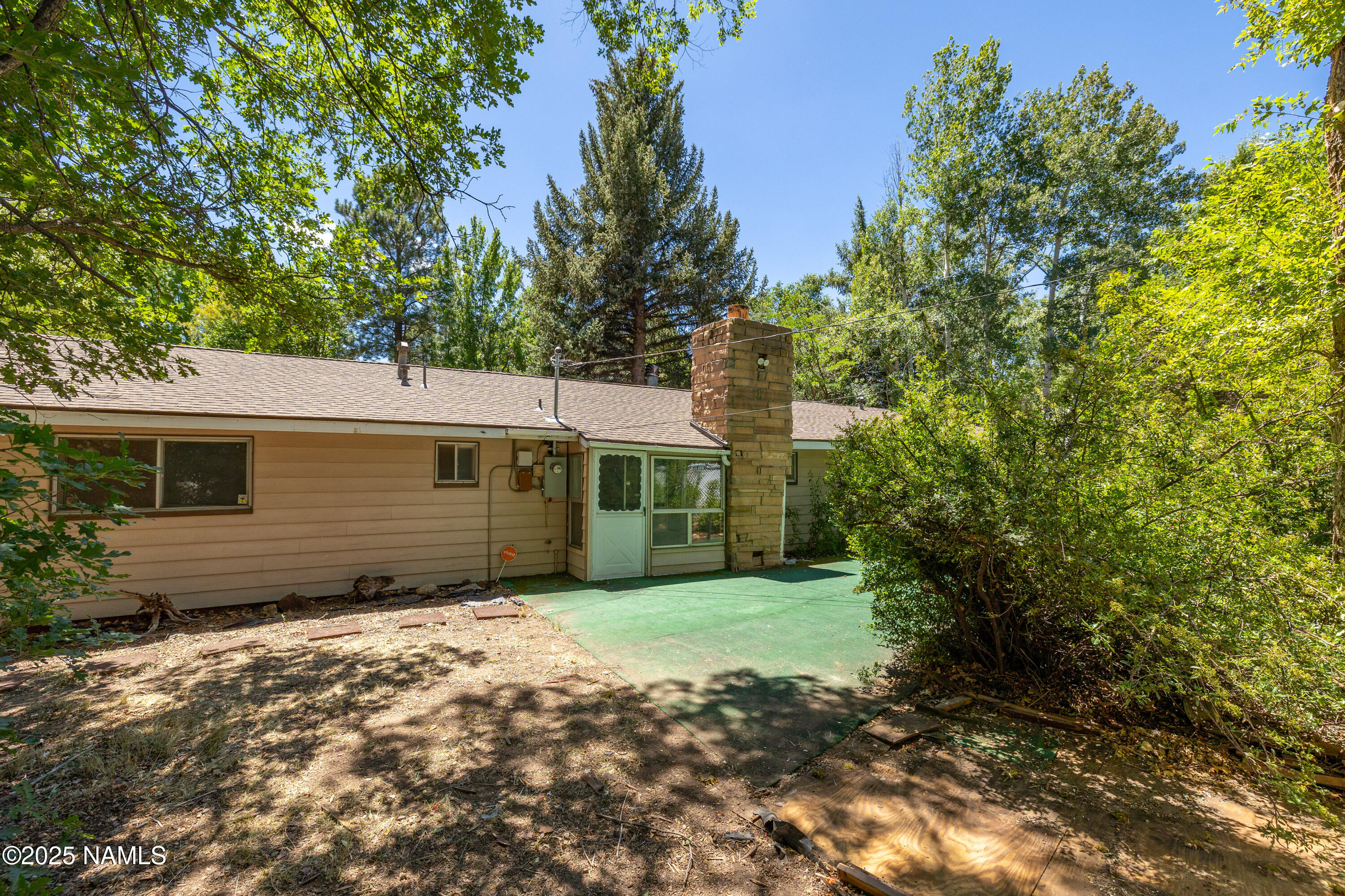 802 W Anderson Road