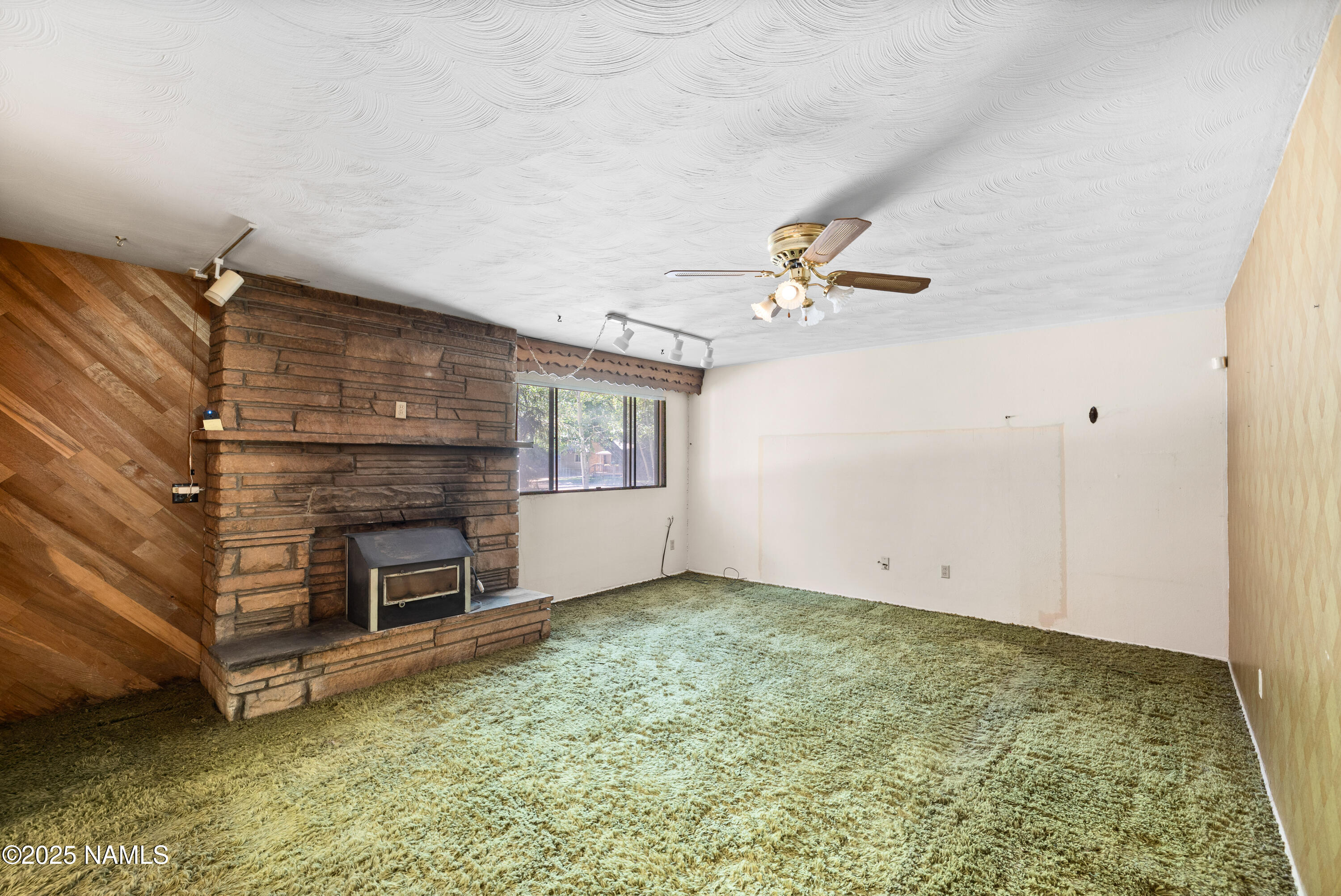 802 W Anderson Road