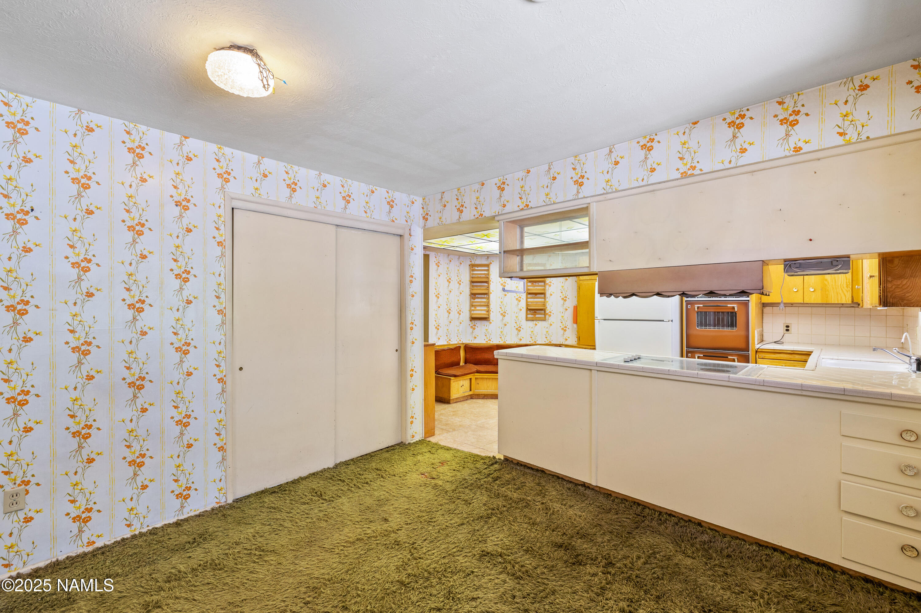 802 W Anderson Road