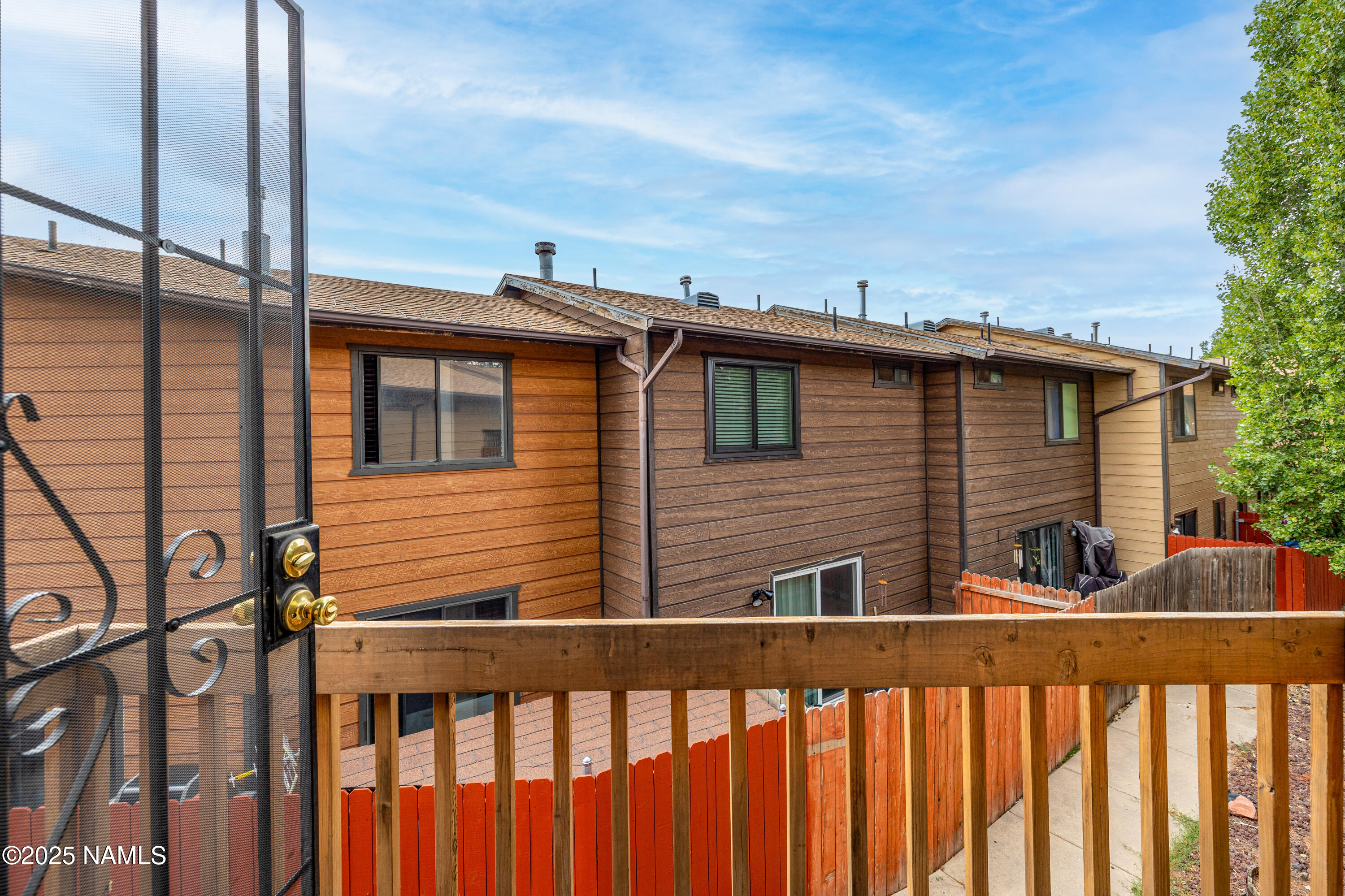 501 W Santa Fe Avenue, 24