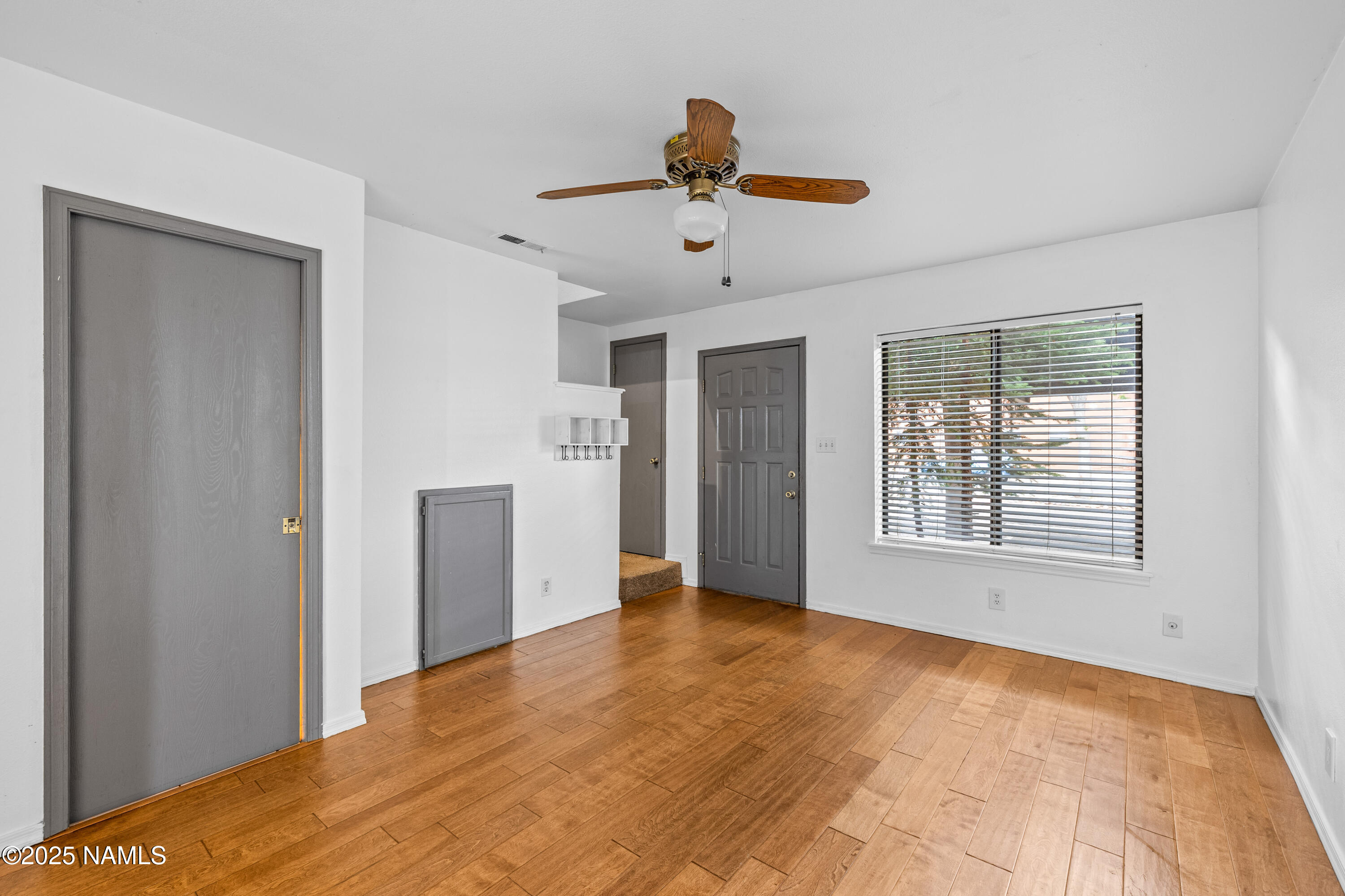 501 W Santa Fe Avenue, 24