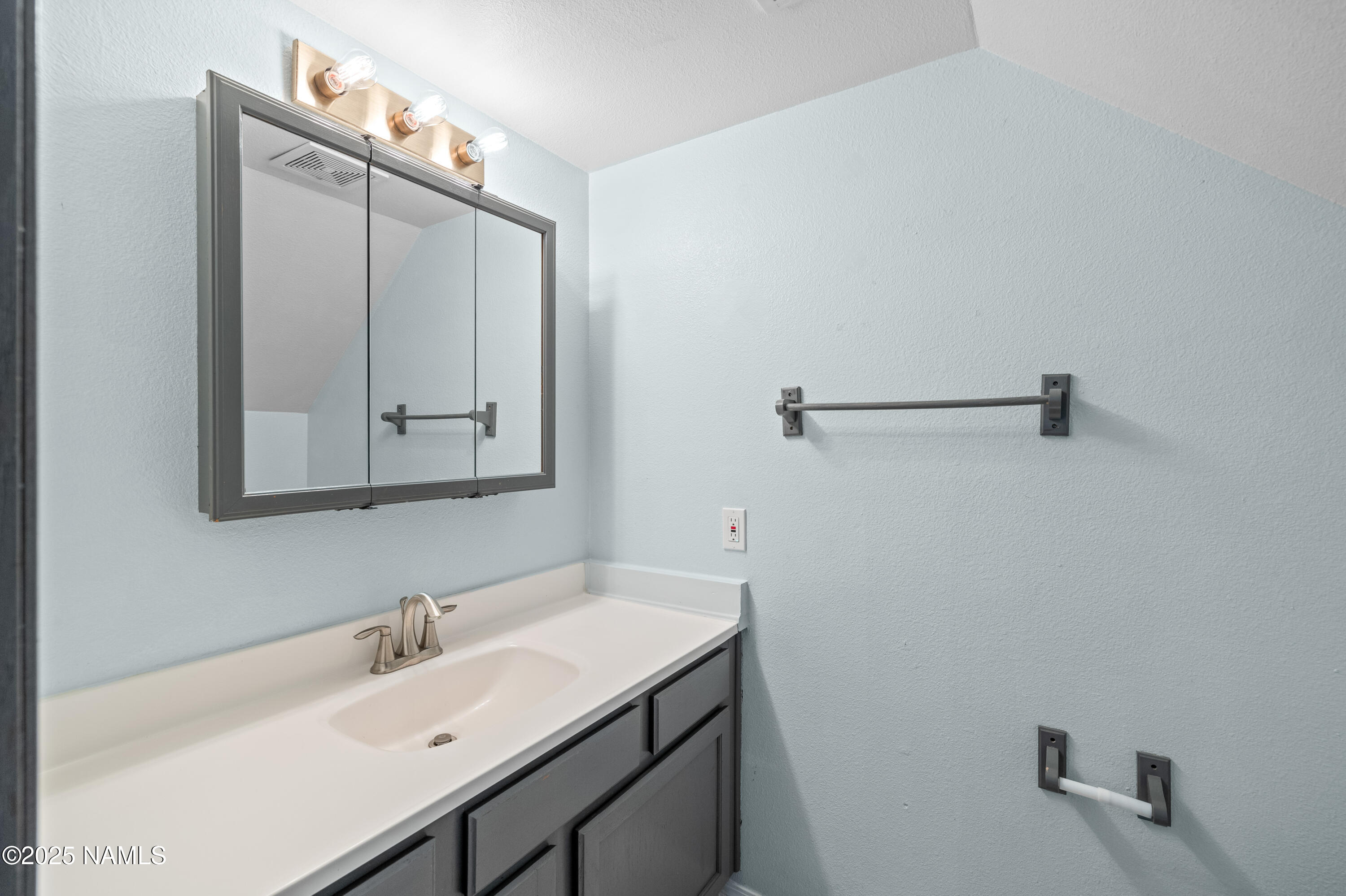 501 W Santa Fe Avenue, 24
