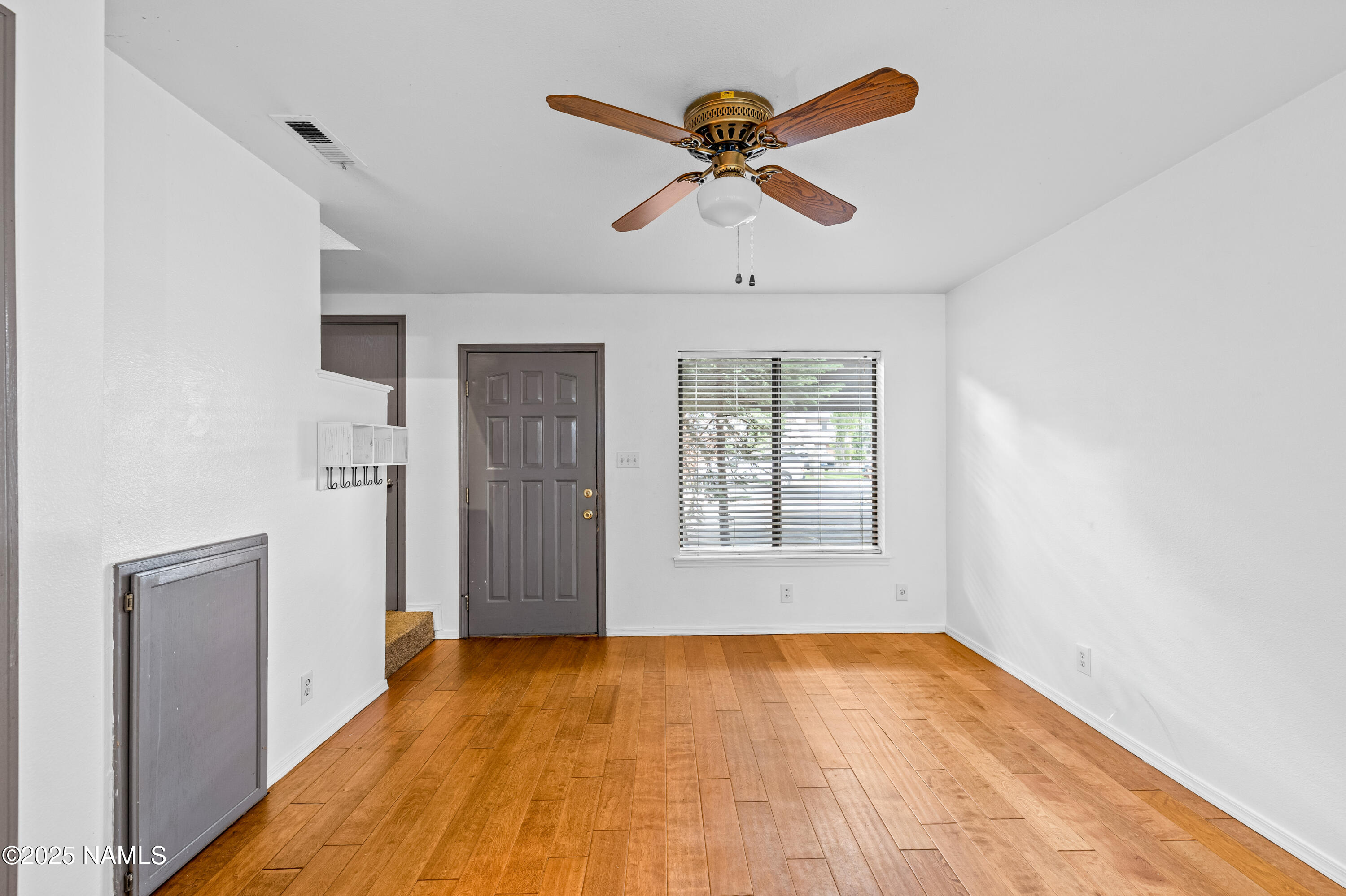 501 W Santa Fe Avenue, 24