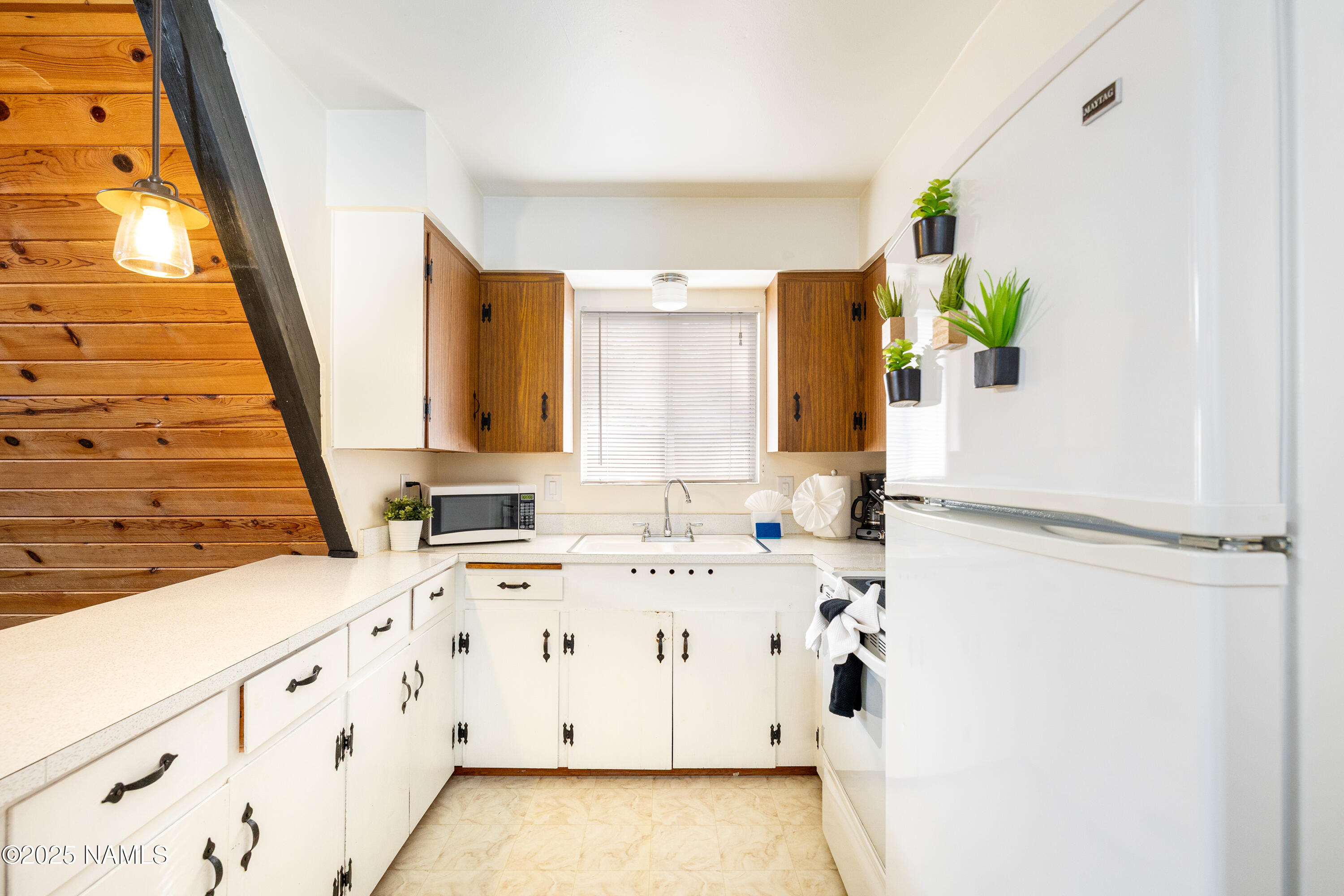 260 Sandia Circle