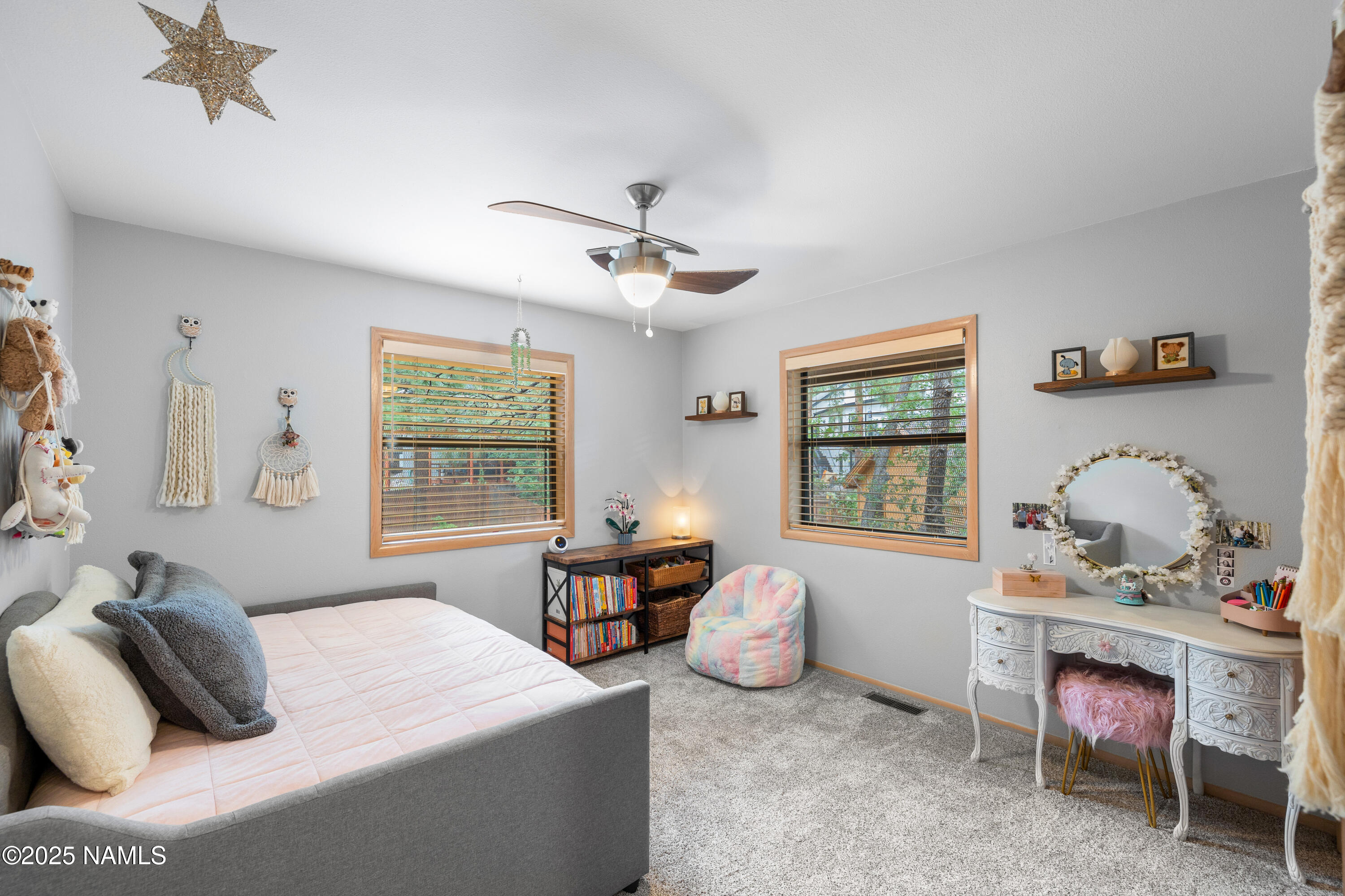 3831 Woodridge Way