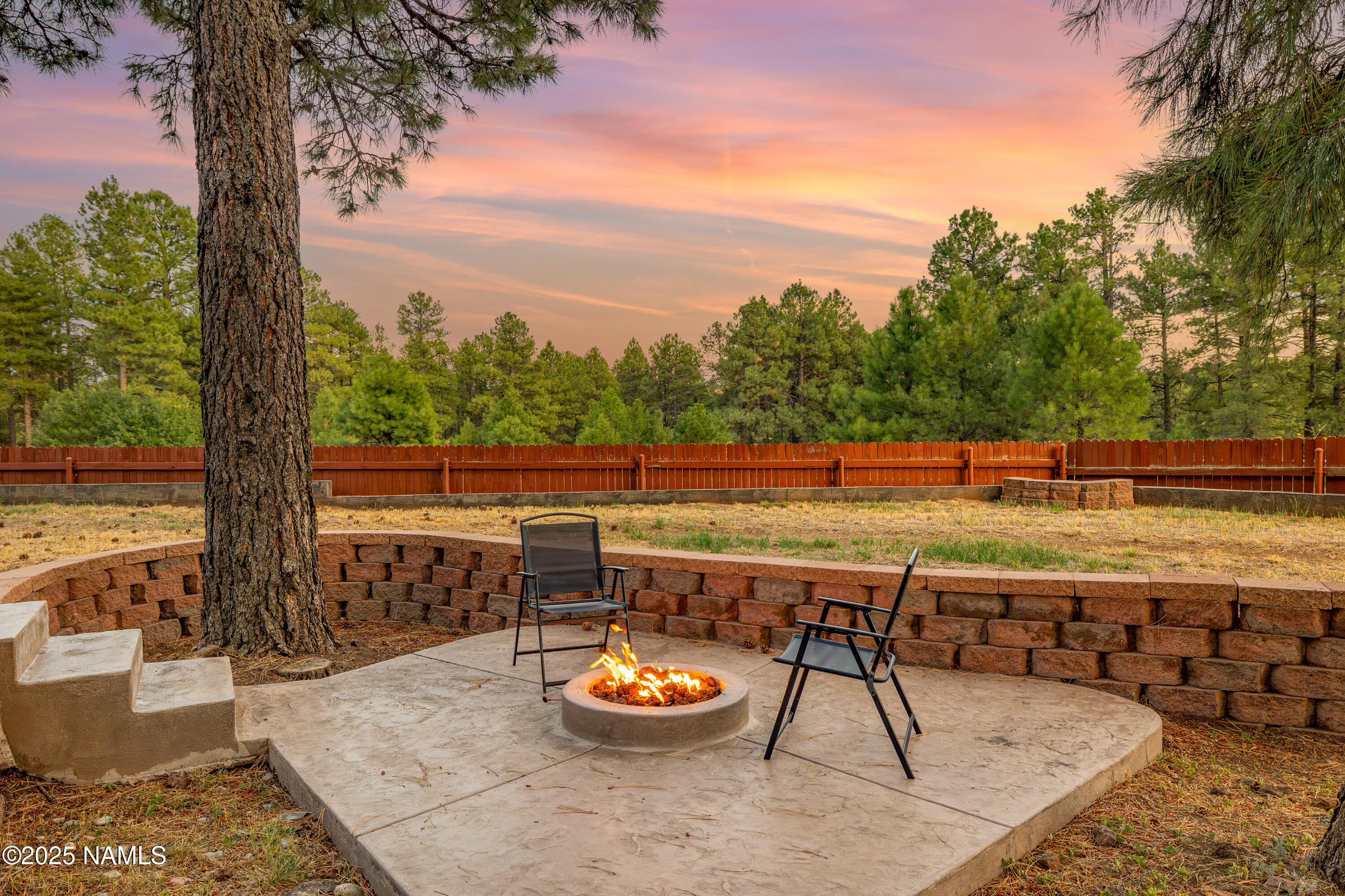 2599 S Cliffview