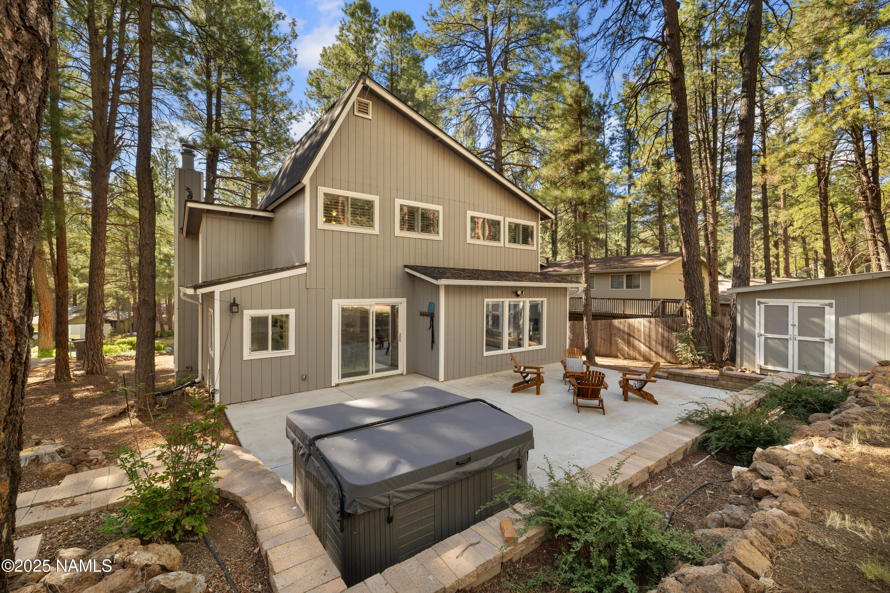 1132 W Ardrey Circle