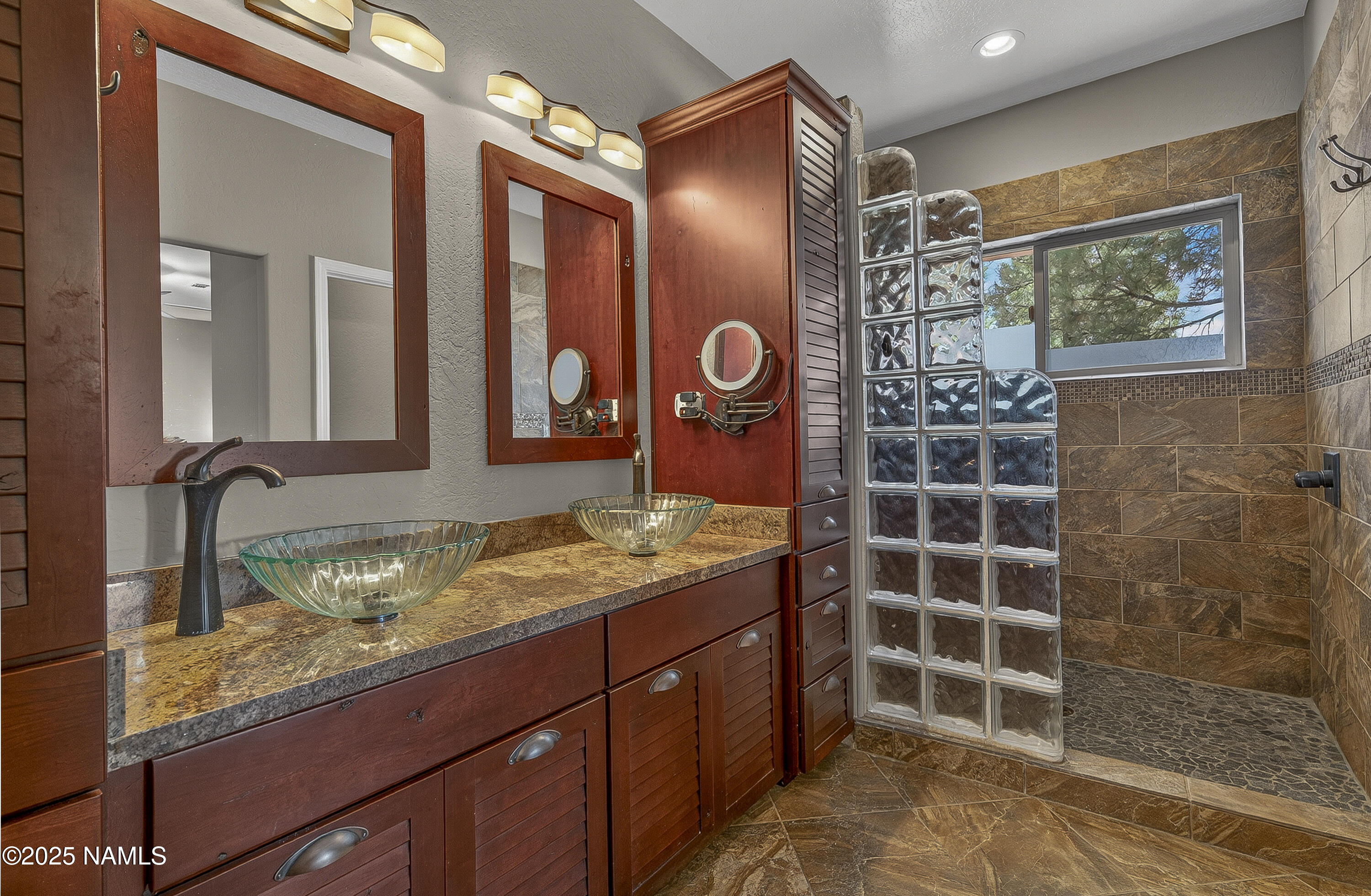 1172 N Warm Springs Trail