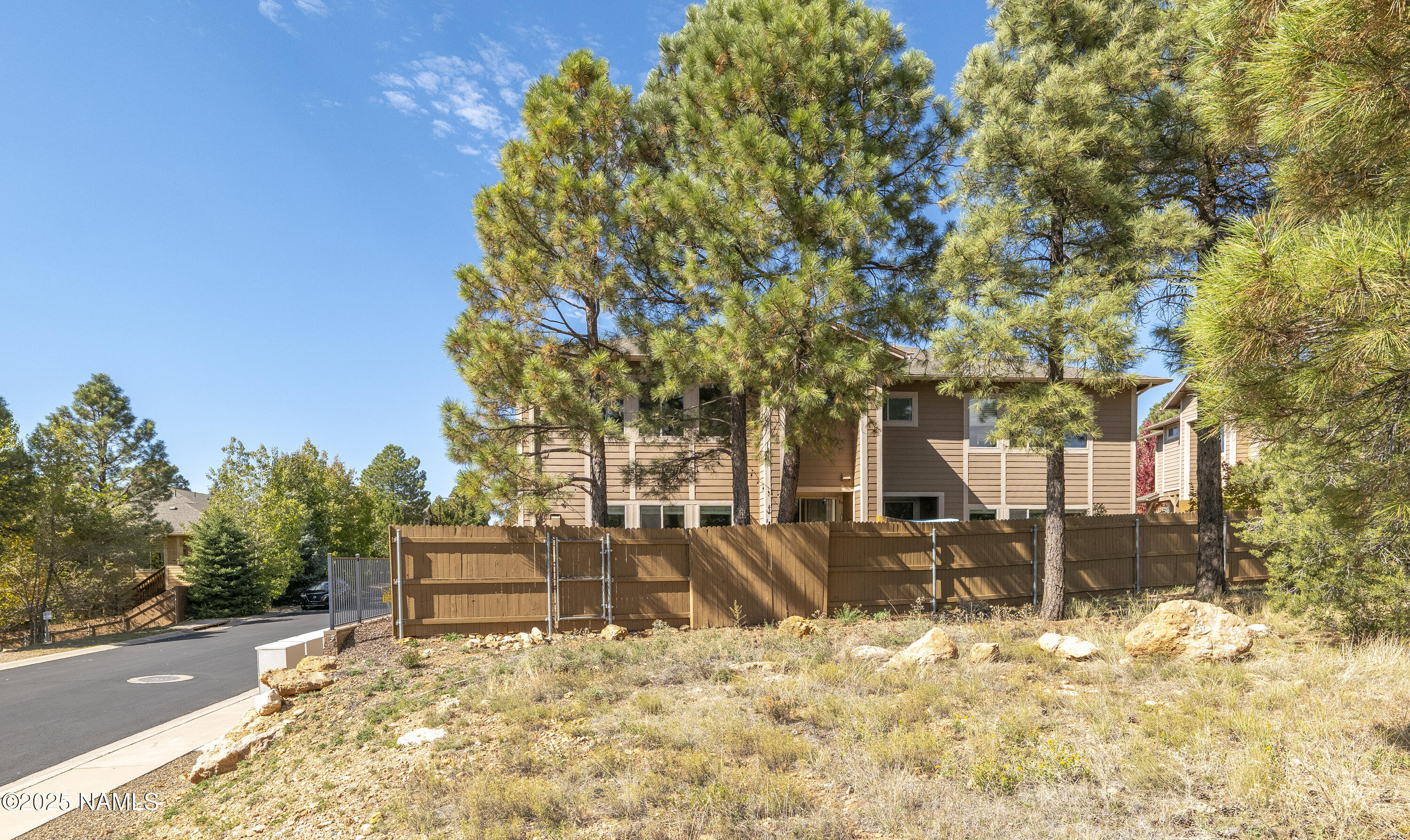 1172 N Warm Springs Trail