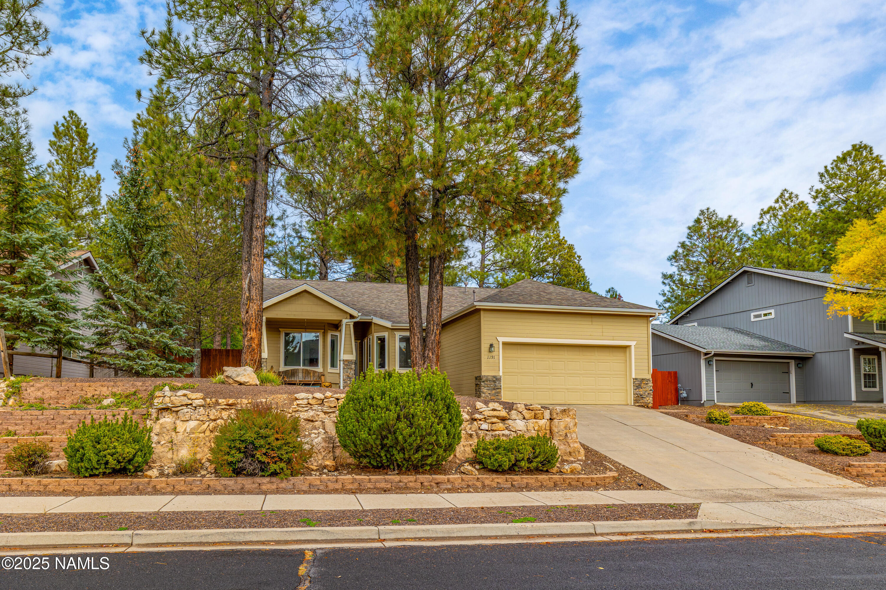 1191 W Lil Ben Trail