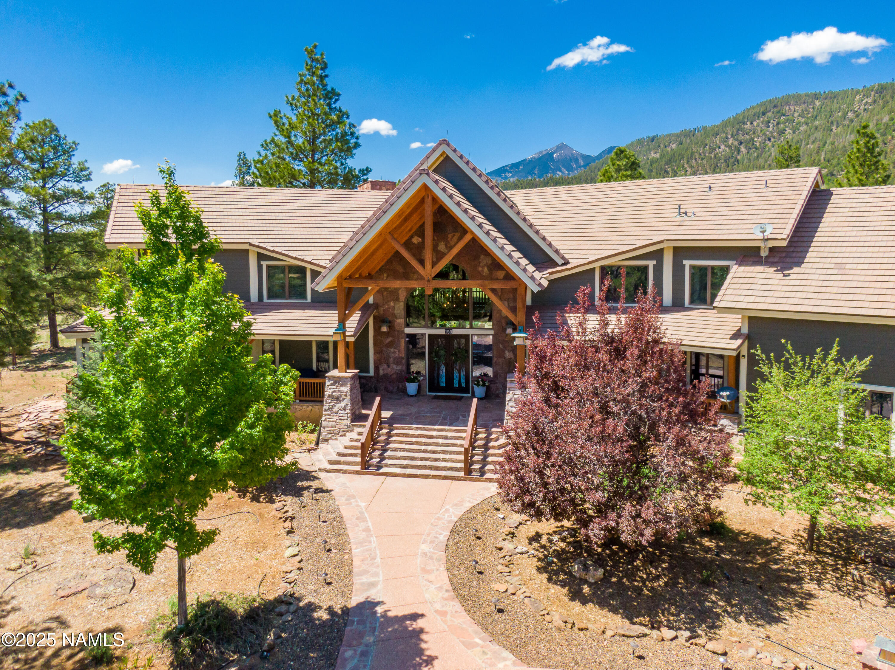 150 E Flat Rock