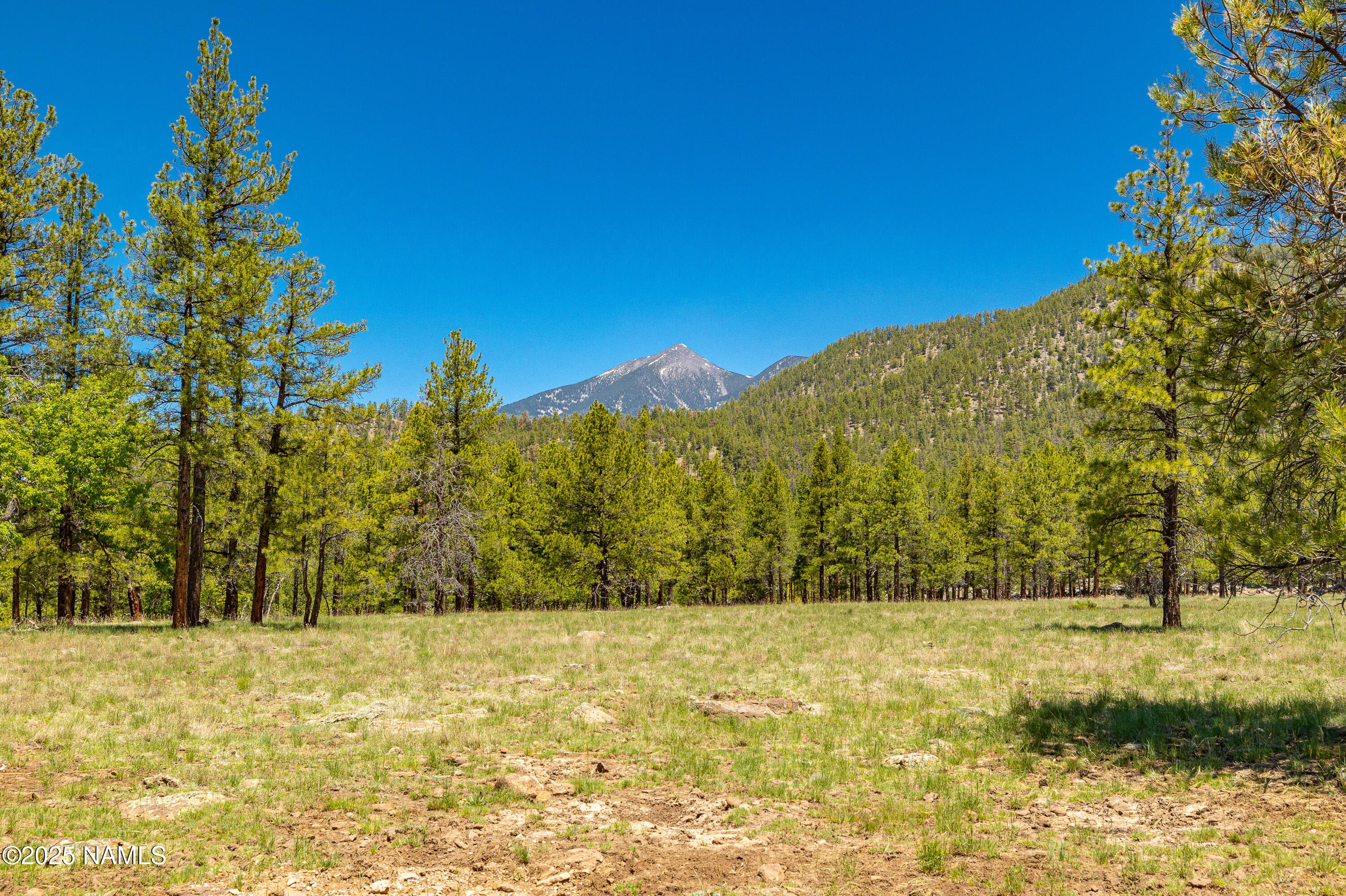 150 E Flat Rock