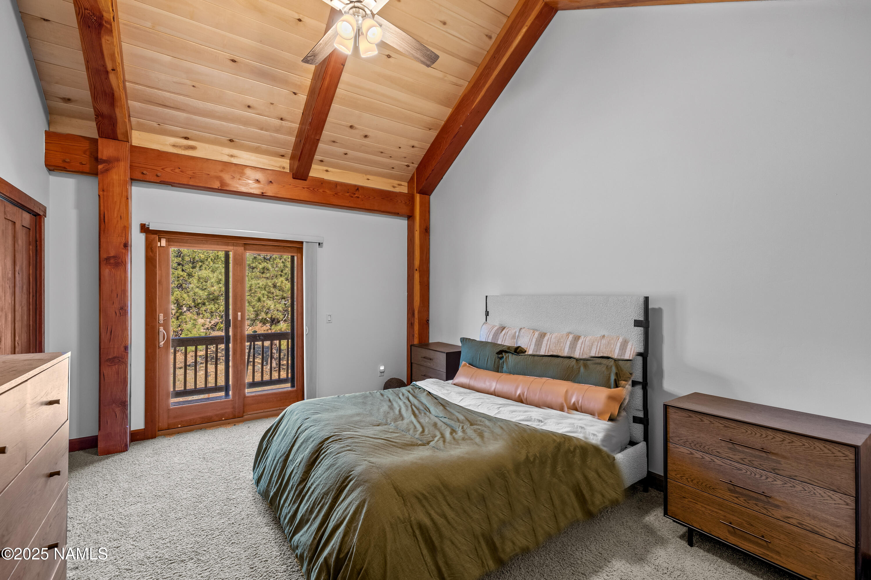 150 E Flat Rock